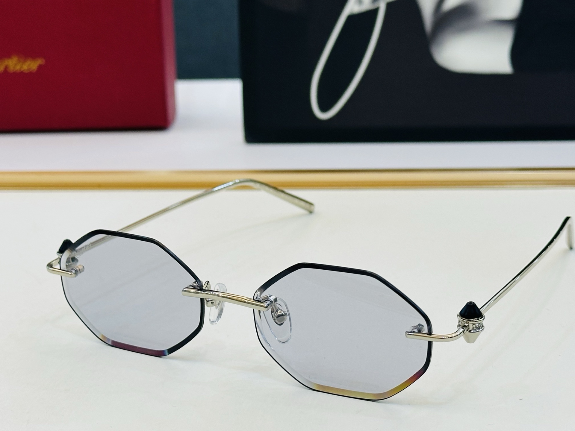 🆕 原版Cartie* 卡家 官网经典款 太阳镜 CT0721S Size：5518-142 电镀工艺精