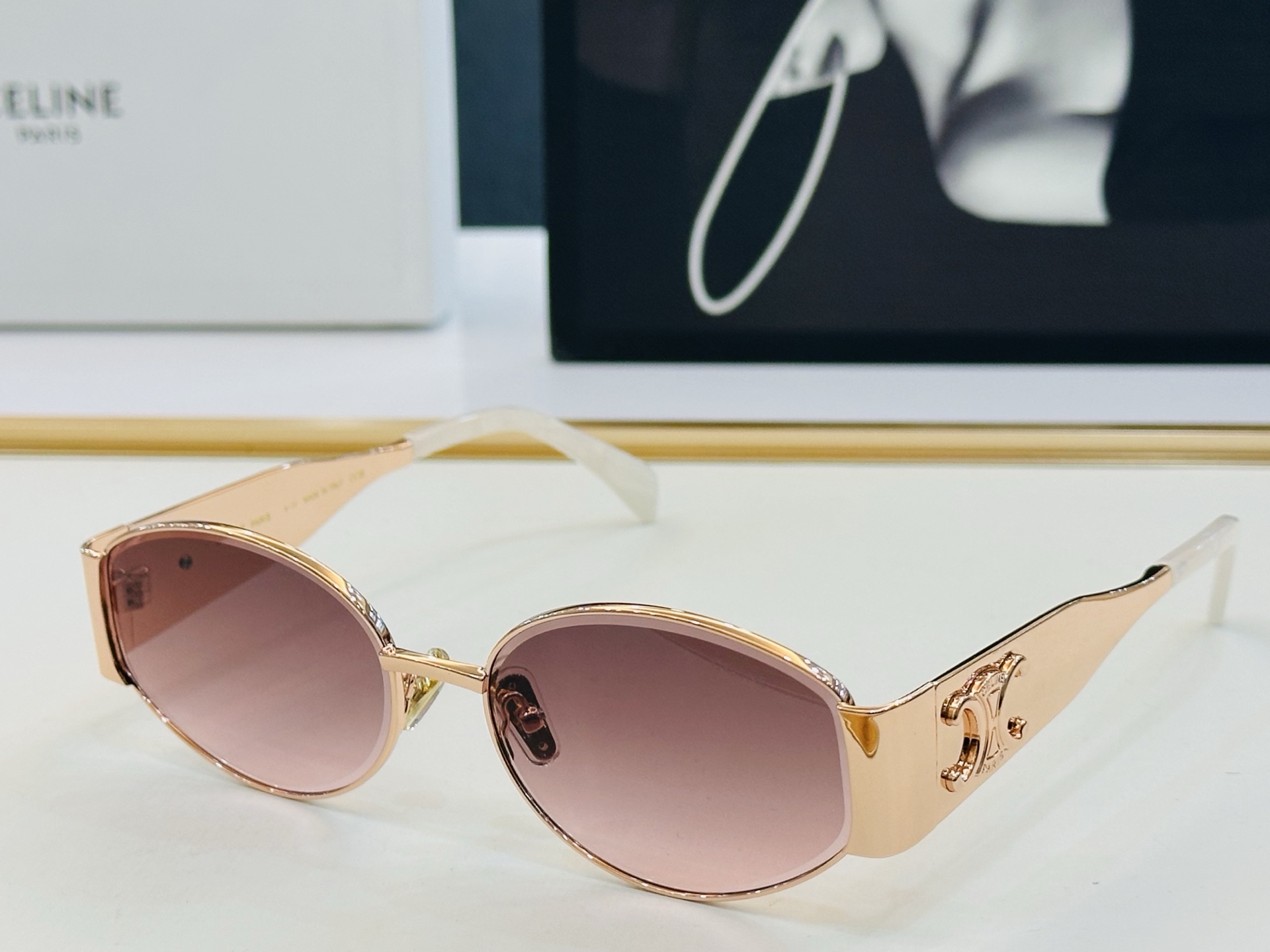 【CELINE】赛琳 CL1860LU Size：58口17-145 一直热销的款式 欧美风 光泽度好 