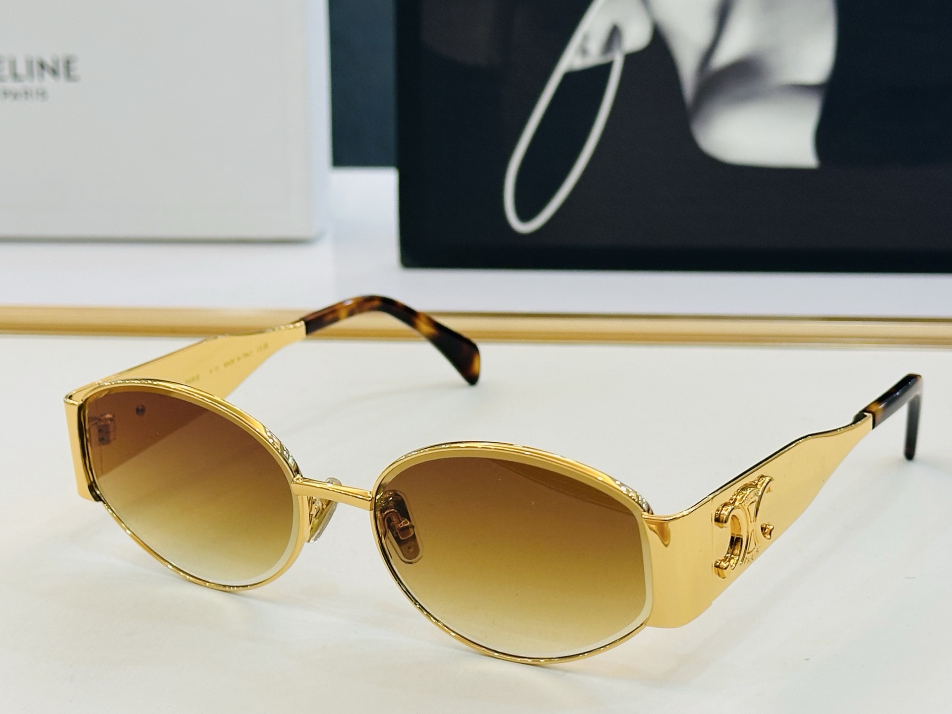 【CELINE】赛琳 CL1860LU Size：58口17-145 一直热销的款式 欧美风 光泽度好 