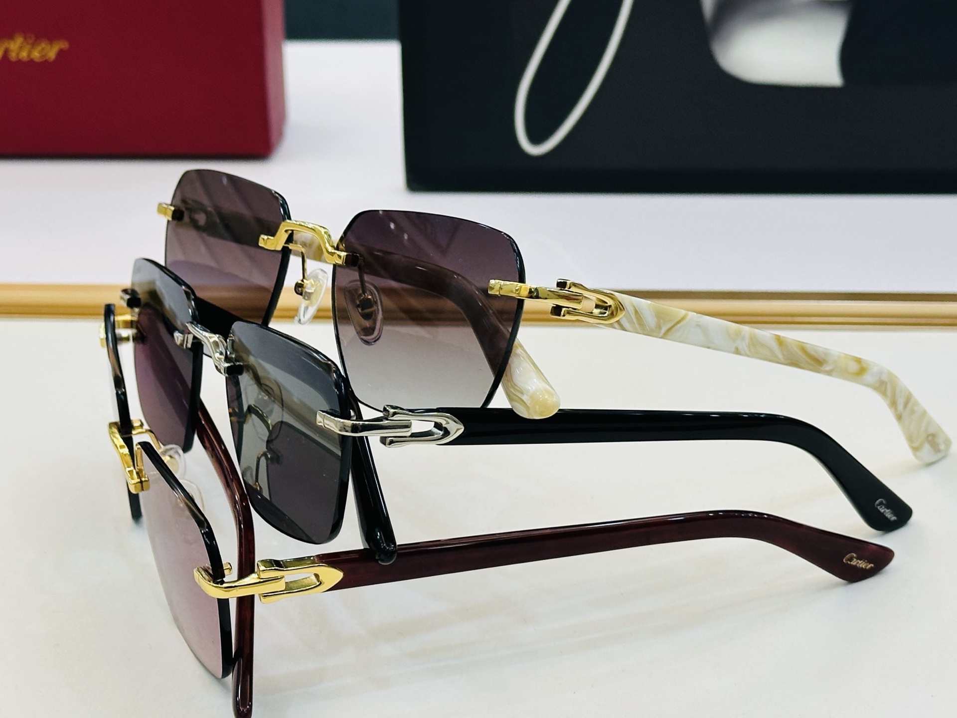 🆕 原版Cartie* 卡家 官网经典款 太阳镜 CT0623O Size：54口18-145 电镀工艺
