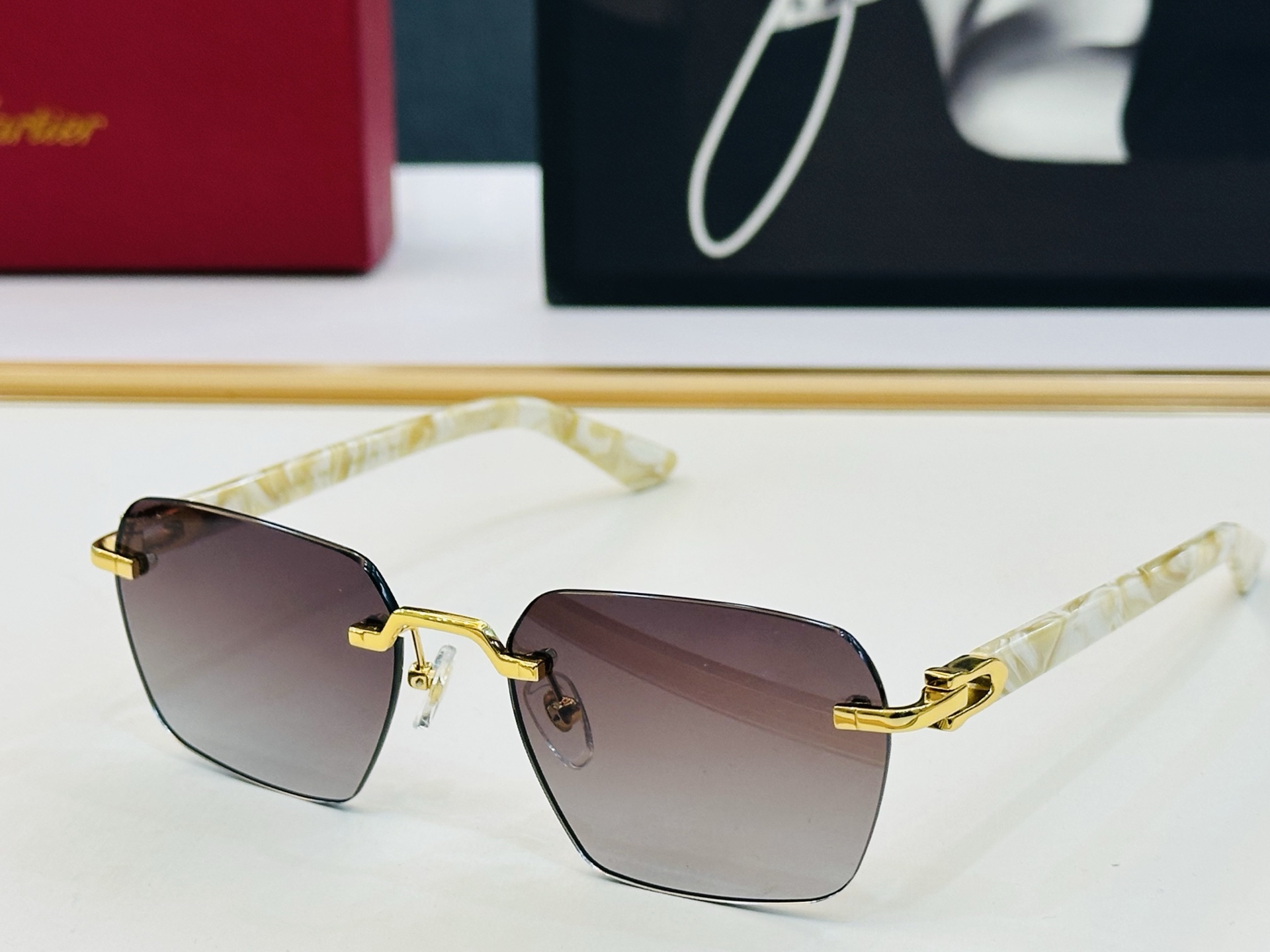 🆕 原版Cartie* 卡家 官网经典款 太阳镜 CT0623O Size：54口18-145 电镀工艺