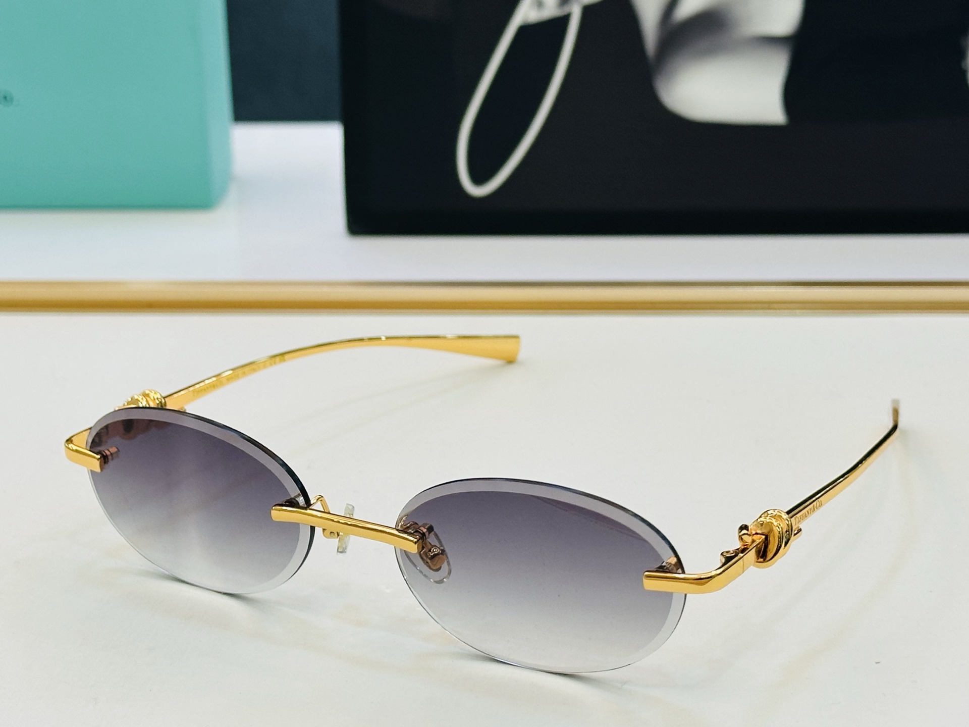 蒂芙家 Tiffany & CO. TF1857L Size：56口18-140 时尚太阳镜架 👍b多色