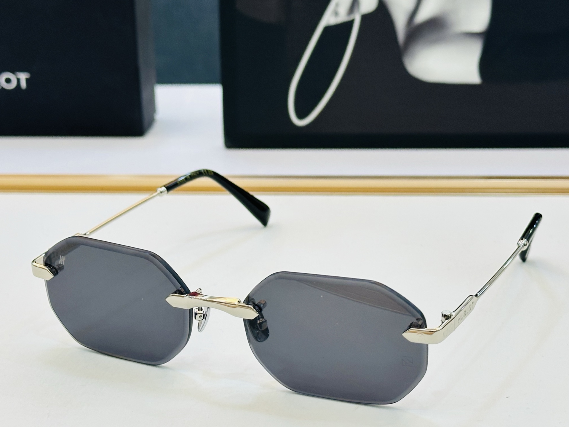 HUBLOT✨✨✨MODEL:H1988✨✨✨SIZE：58口18-145 ✨b高端品质