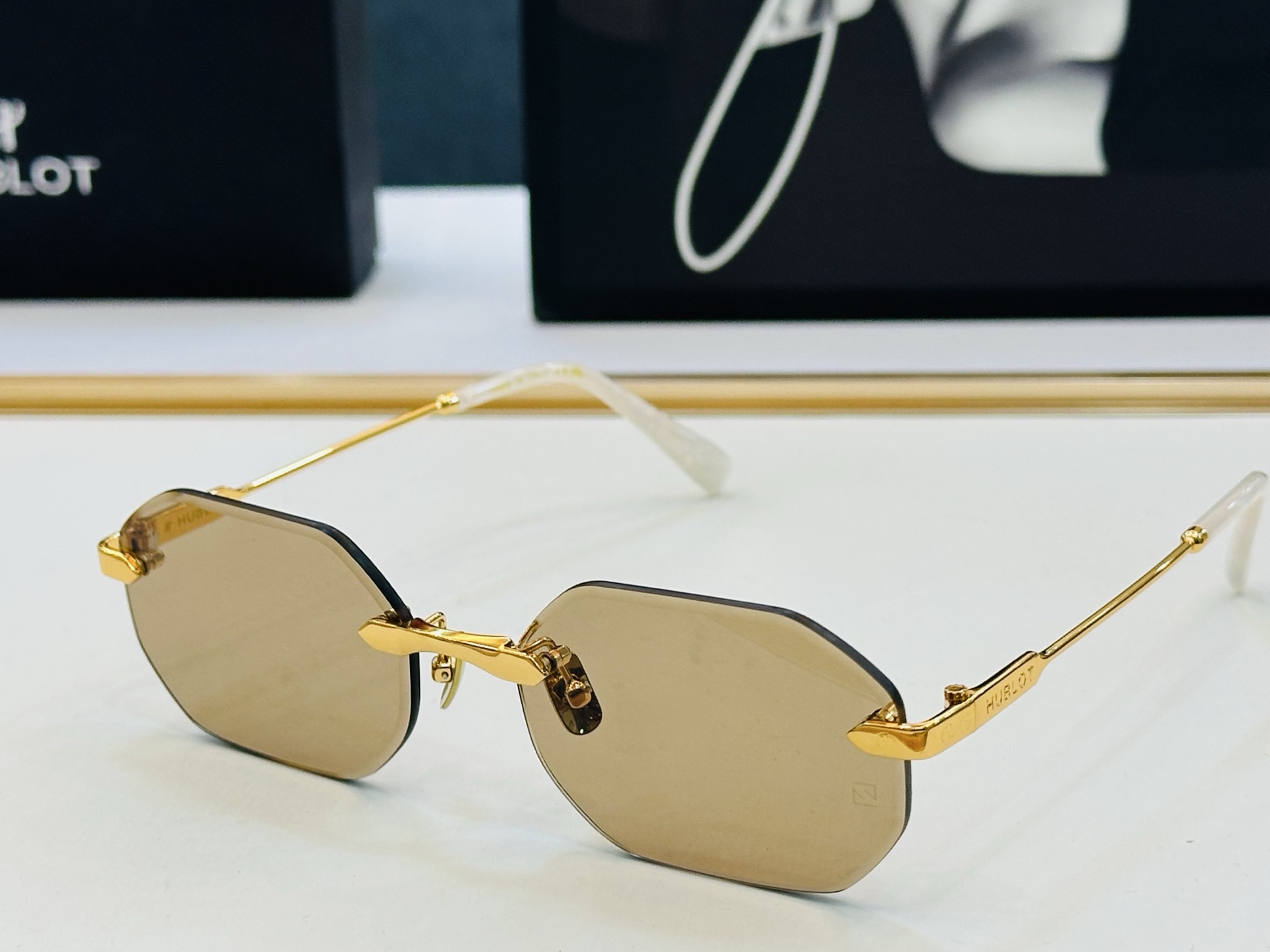 HUBLOT✨✨✨MODEL:H1988✨✨✨SIZE：58口18-145 ✨b高端品质