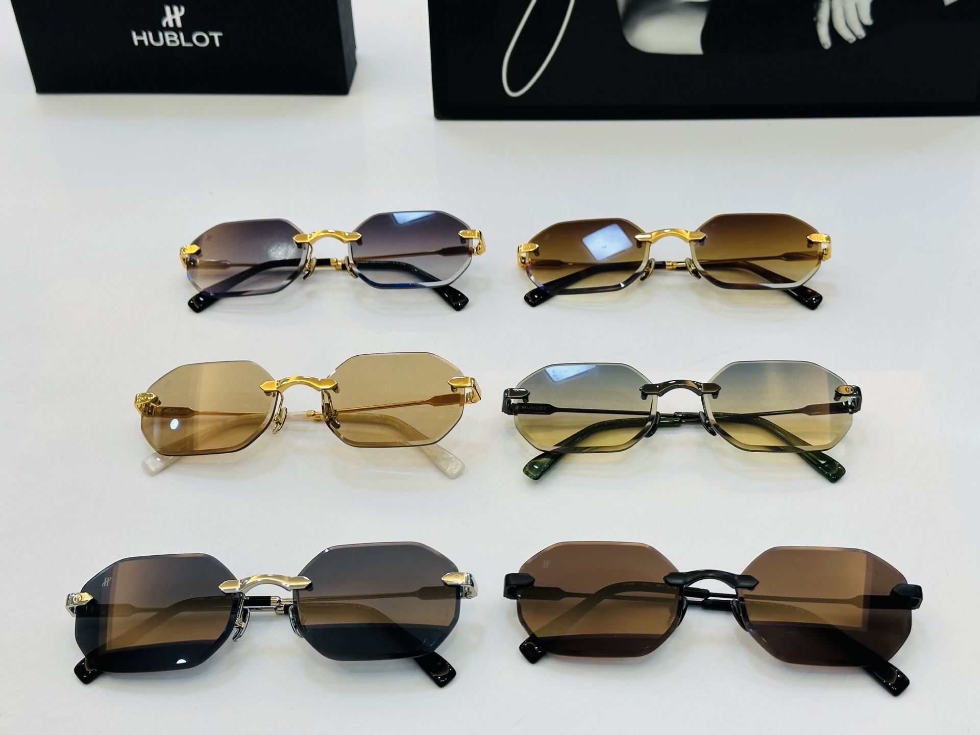 HUBLOT✨✨✨MODEL:H1988✨✨✨SIZE：58口18-145 ✨b高端品质