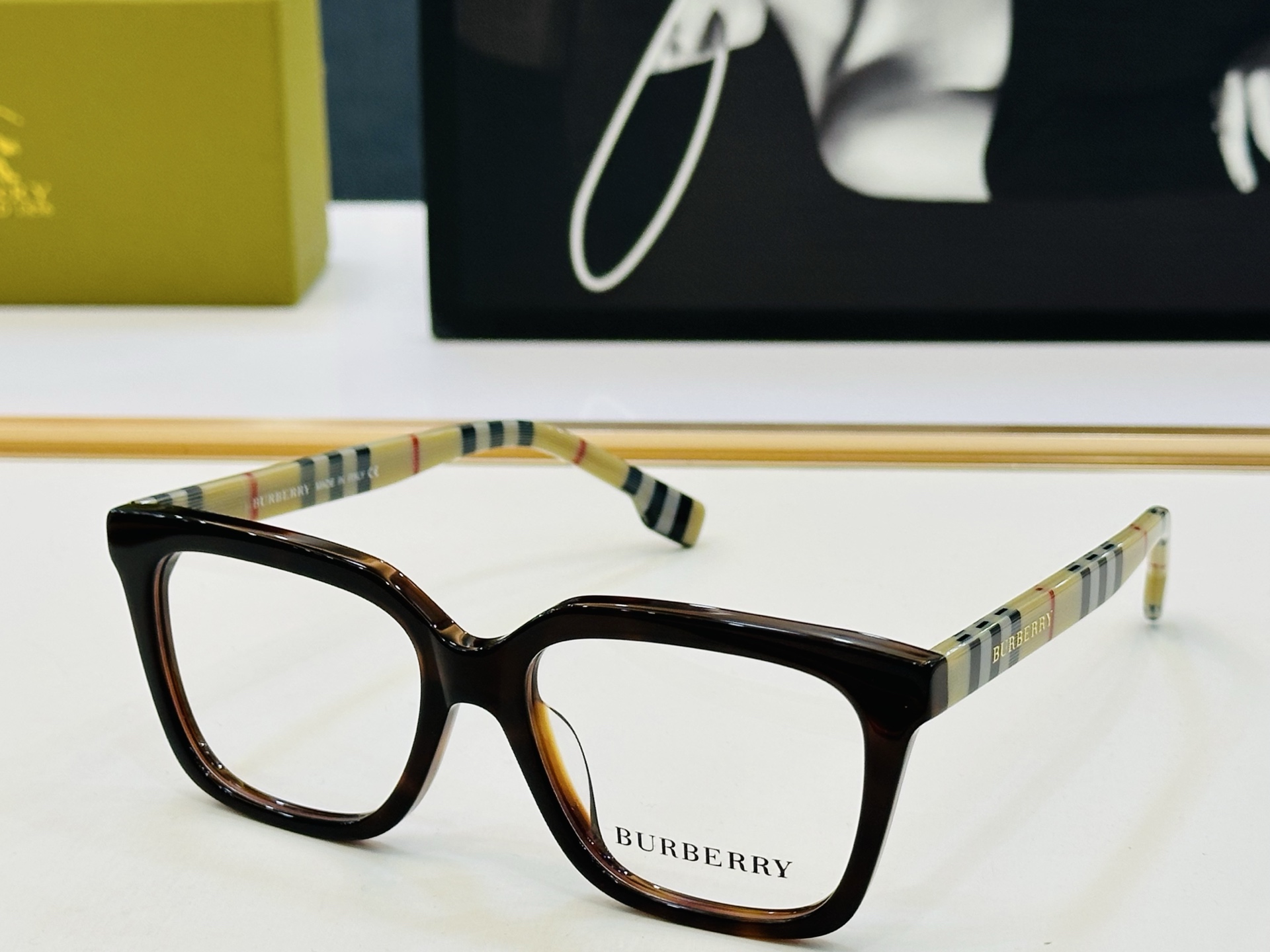 新款 BURBERR*🔻巴家 BE2370百搭镜架Size：53口19-145 🌲🌲🌲板材框 Z多色可选