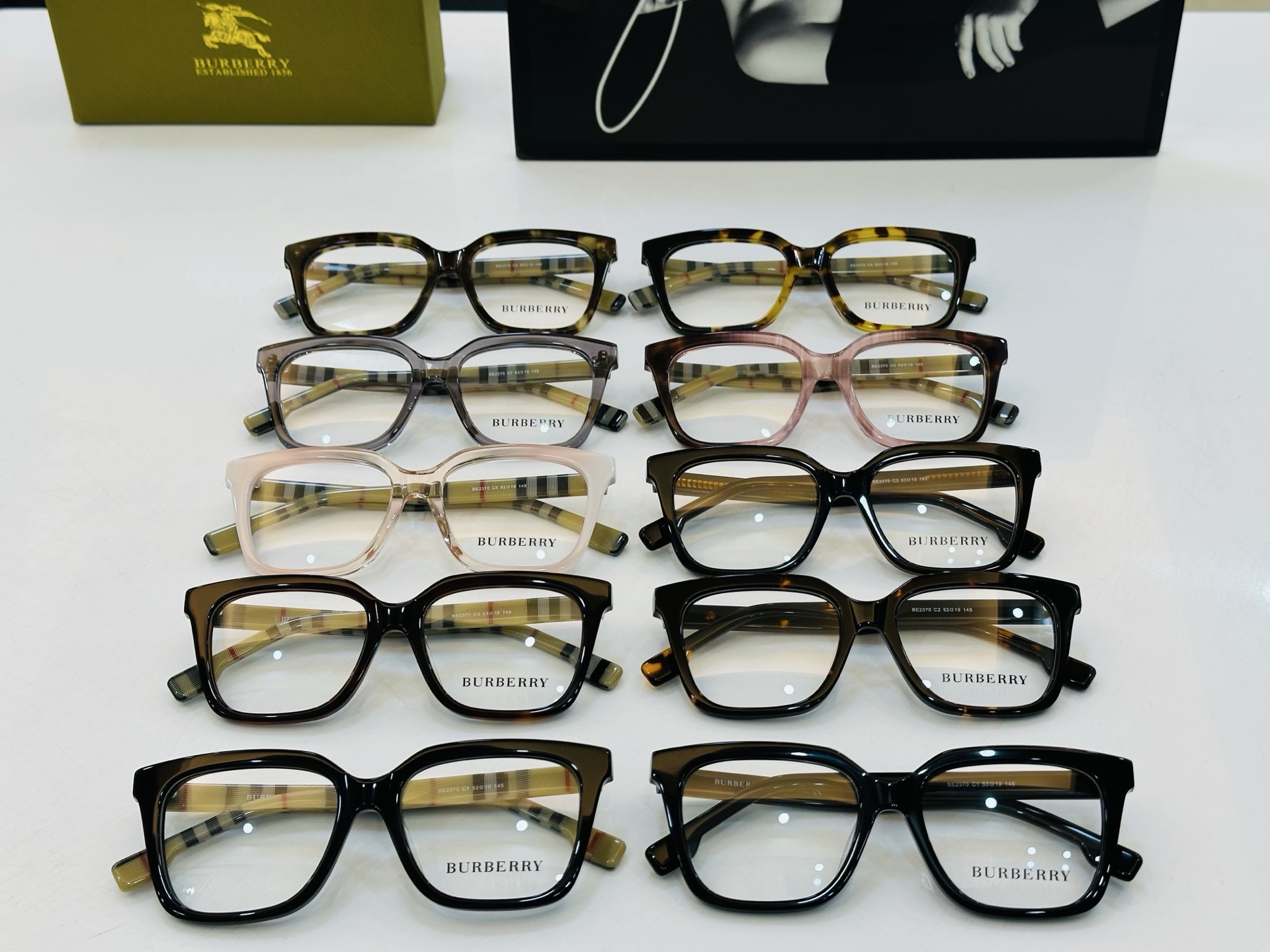 新款 BURBERR*🔻巴家 BE2370百搭镜架Size：53口19-145 🌲🌲🌲板材框 Z多色可选