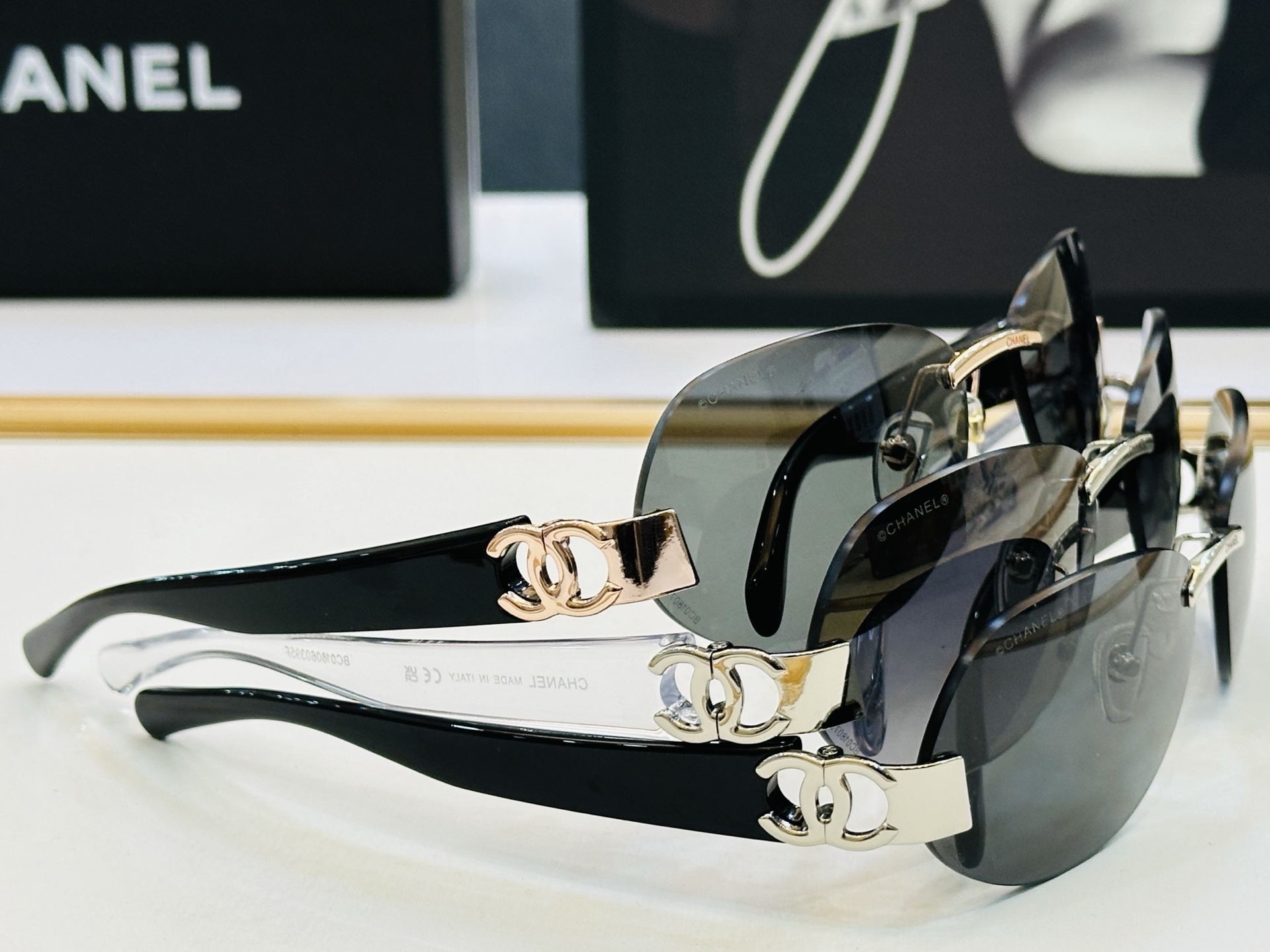 CHANE*香家 CH4037 SIZE：59口16-120 潮流爆款 太阳镜 😍😍高品质 佩戴舒适 F