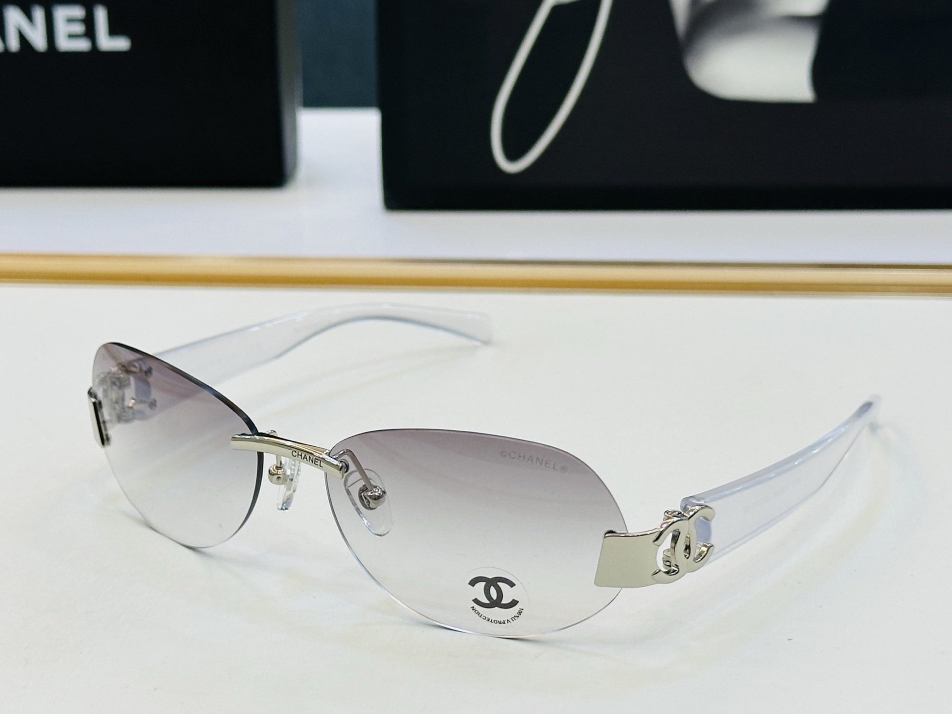 CHANE*香家 CH4037 SIZE：59口16-120 潮流爆款 太阳镜 😍😍高品质 佩戴舒适 F