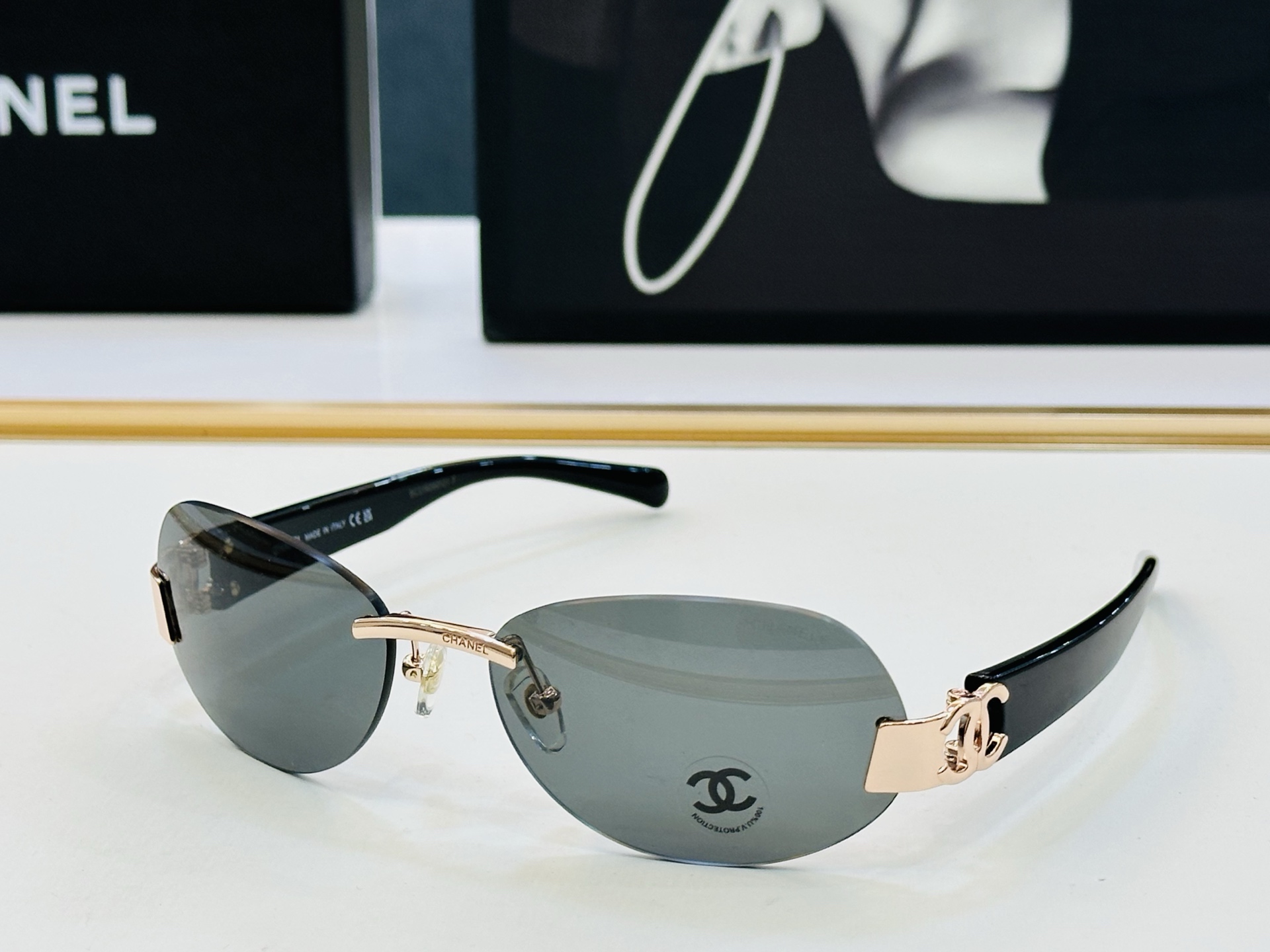 CHANE*香家 CH4037 SIZE：59口16-120 潮流爆款 太阳镜 😍😍高品质 佩戴舒适 F
