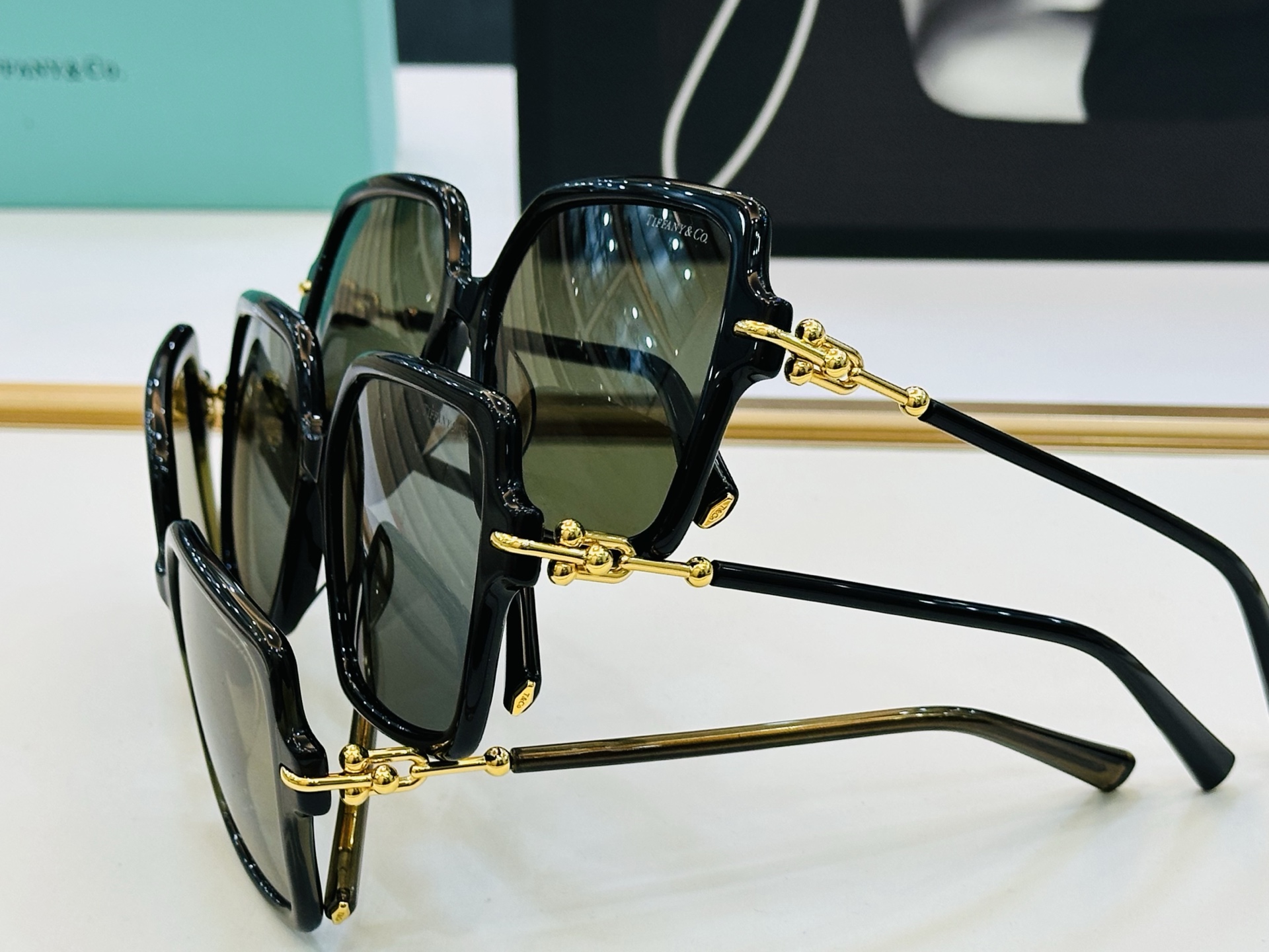 蒂芙家 Tiffany & CO. TF4260U Size：57口16-140 时尚太阳镜架 👍F多色
