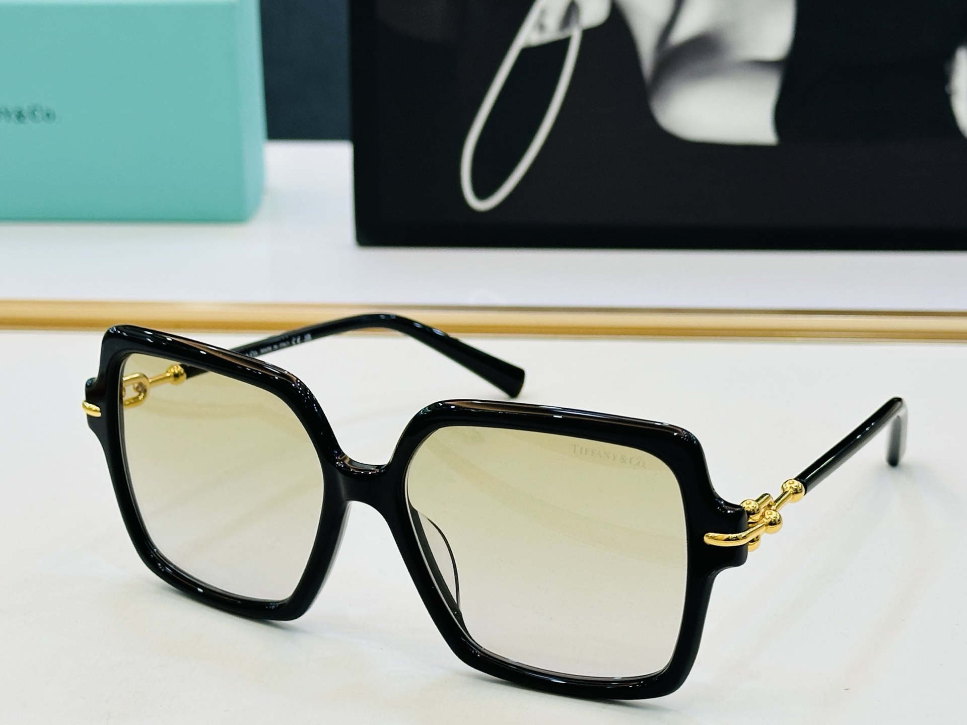 蒂芙家 Tiffany & CO. TF4260U Size：57口16-140 时尚太阳镜架 👍F多色