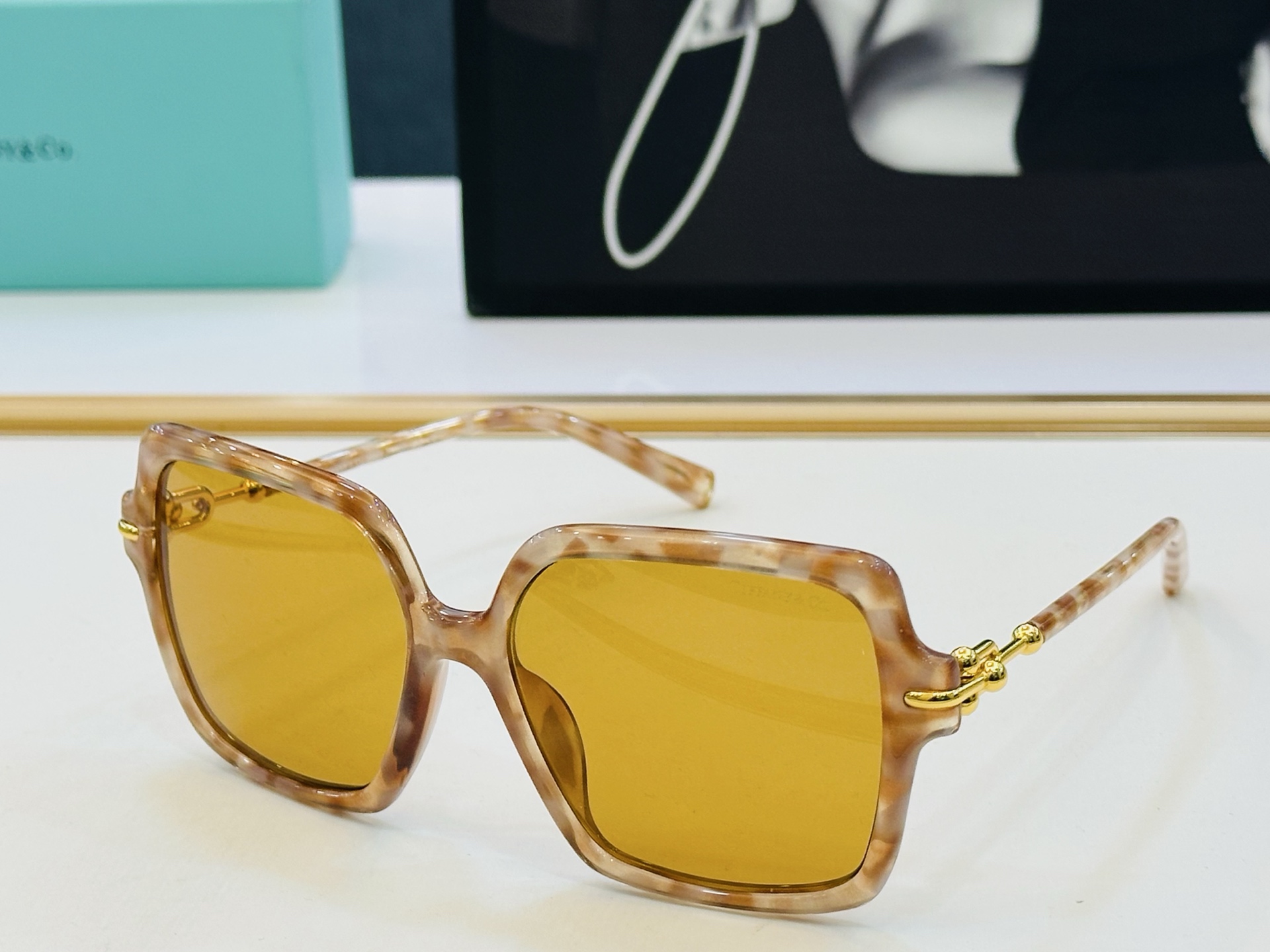 蒂芙家 Tiffany & CO. TF4260U Size：57口16-140 时尚太阳镜架 👍F多色