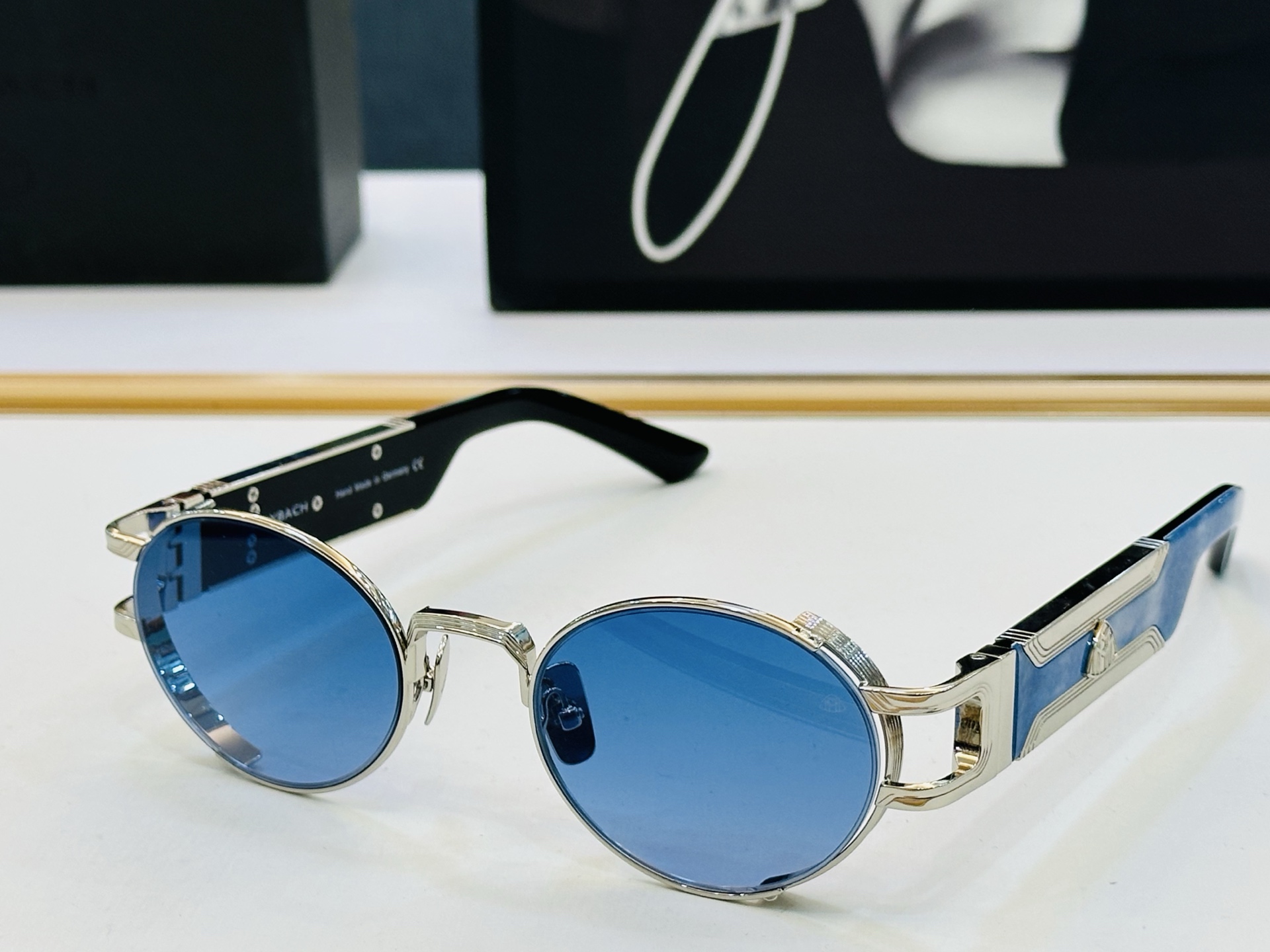 高品质 迈巴赫 🎉🎉做工精美💕💕MAYBAC*H Z32 Size：52口22-145 质感十足👍CC高