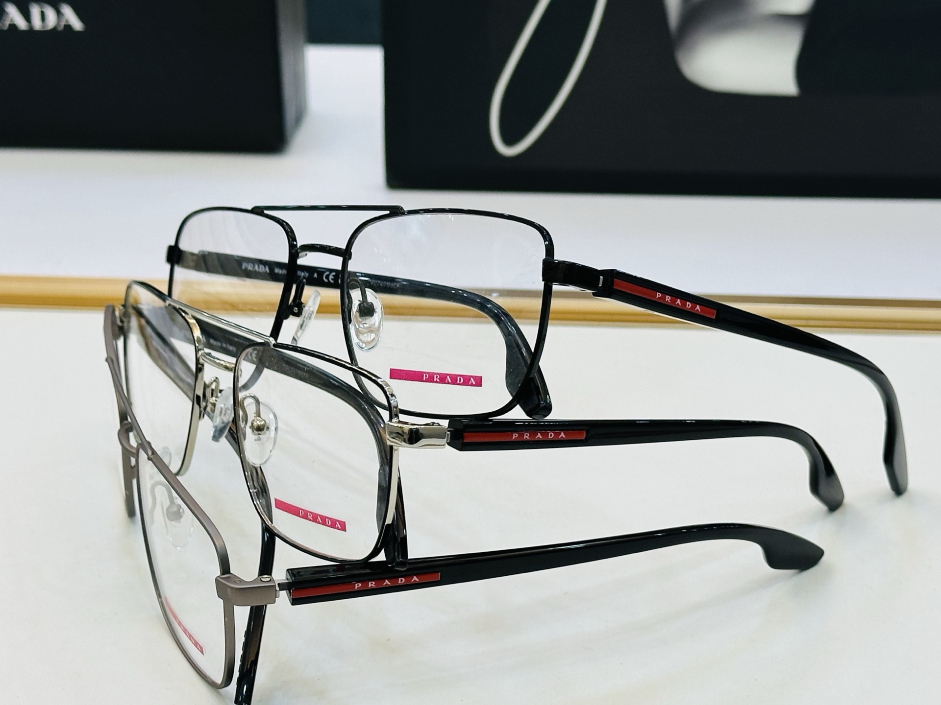 🔺PRAD*🔻普家 VPS53M Size：55口17-145 眼镜系列堪称精湛制作 彰显独特个 W 最