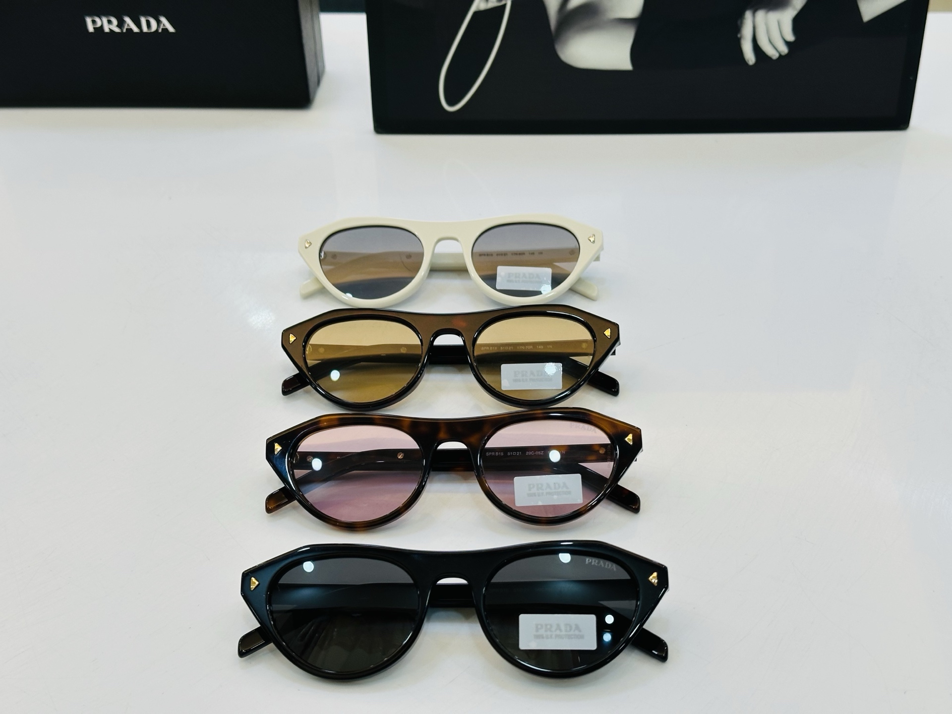 🔺PRAD*🔻普家 PR B15 Size：51口21-145 眼镜系列堪称精湛制作 彰显独特个 B最新