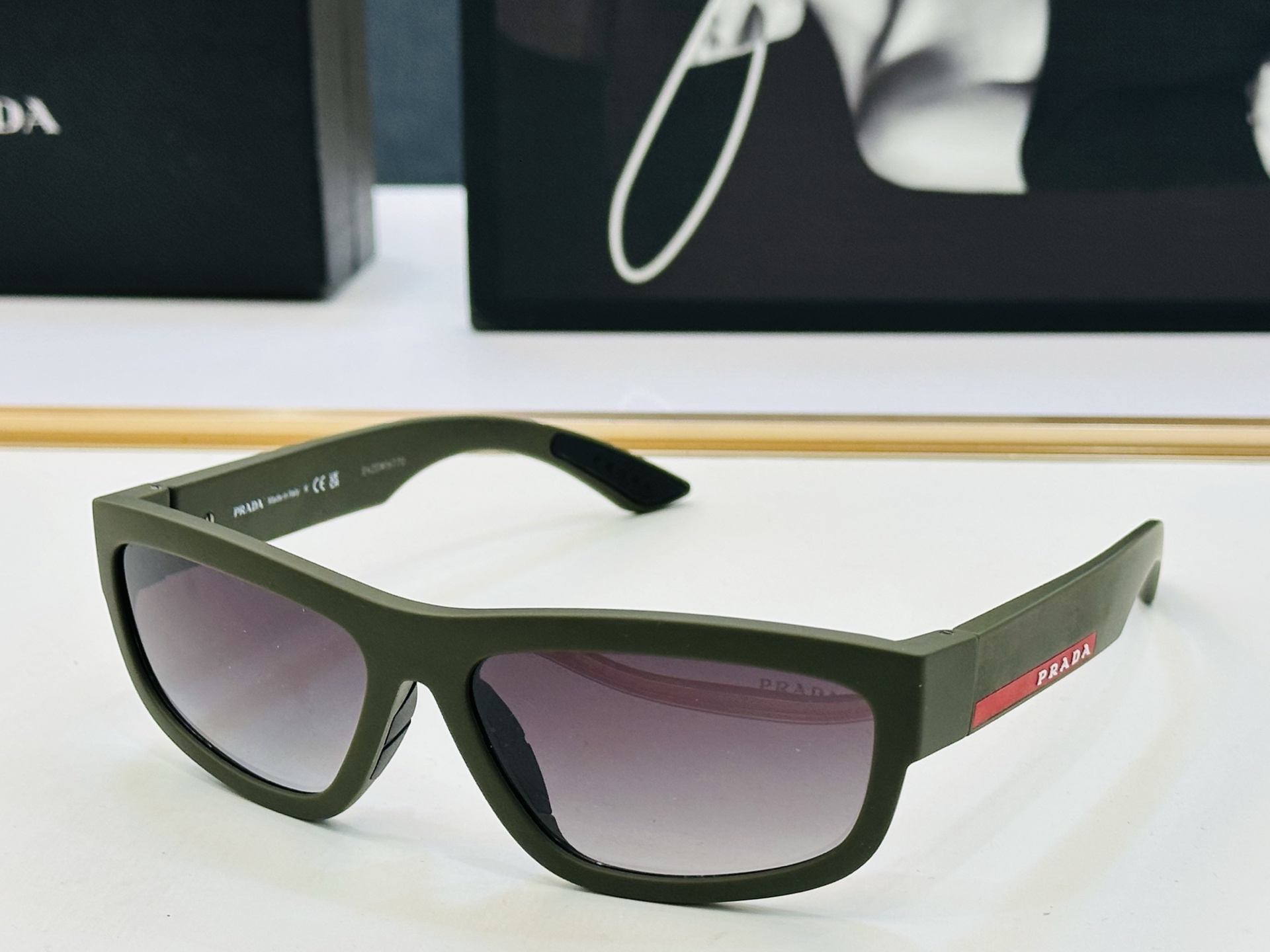 🔺PRAD*🔻普家 SPS05Z Size：59口16-140 眼镜系列堪称精湛制作 彰显独特个 W最新