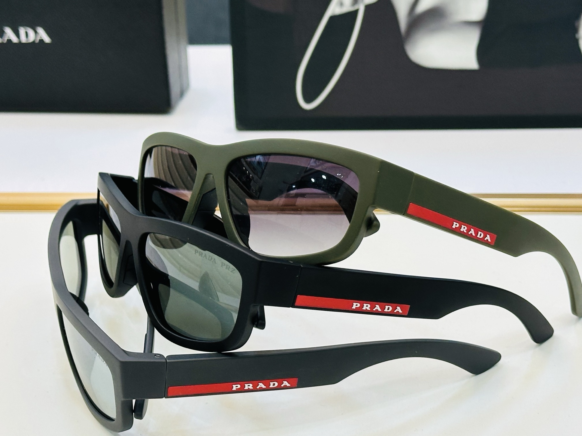 🔺PRAD*🔻普家 SPS05Z Size：59口16-140 眼镜系列堪称精湛制作 彰显独特个 W最新