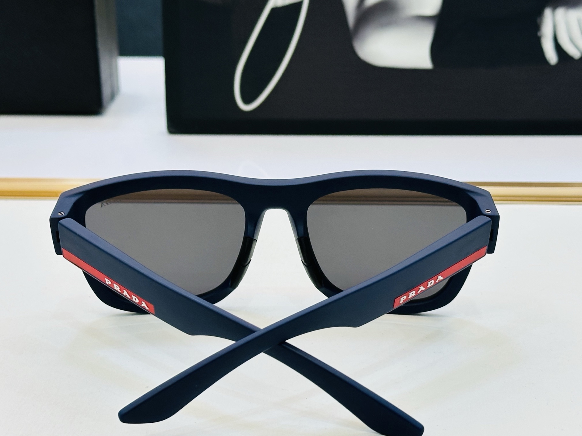 🔺PRAD*🔻普家 SPS 01Z Size：56口20-140 眼镜系列堪称精湛制作 彰显独特个 W最