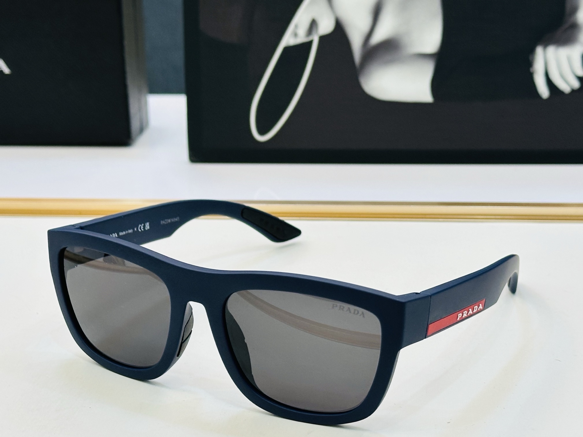 🔺PRAD*🔻普家 SPS 01Z Size：56口20-140 眼镜系列堪称精湛制作 彰显独特个 W最