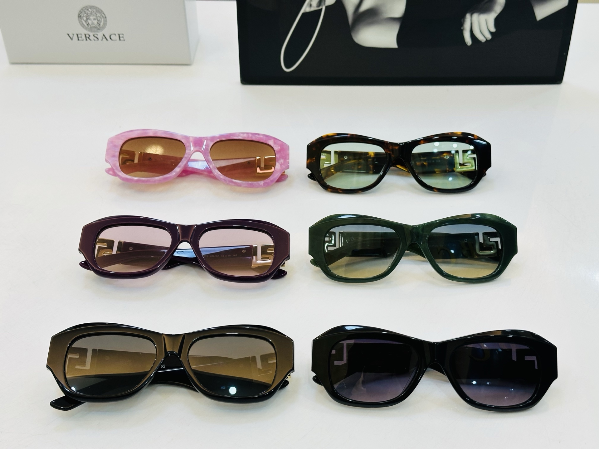 🎉🎉范思家 VERSACE✨✨✨MODEL：VET75 ✨✨✨SIZE：53口19-145 ✨L有范