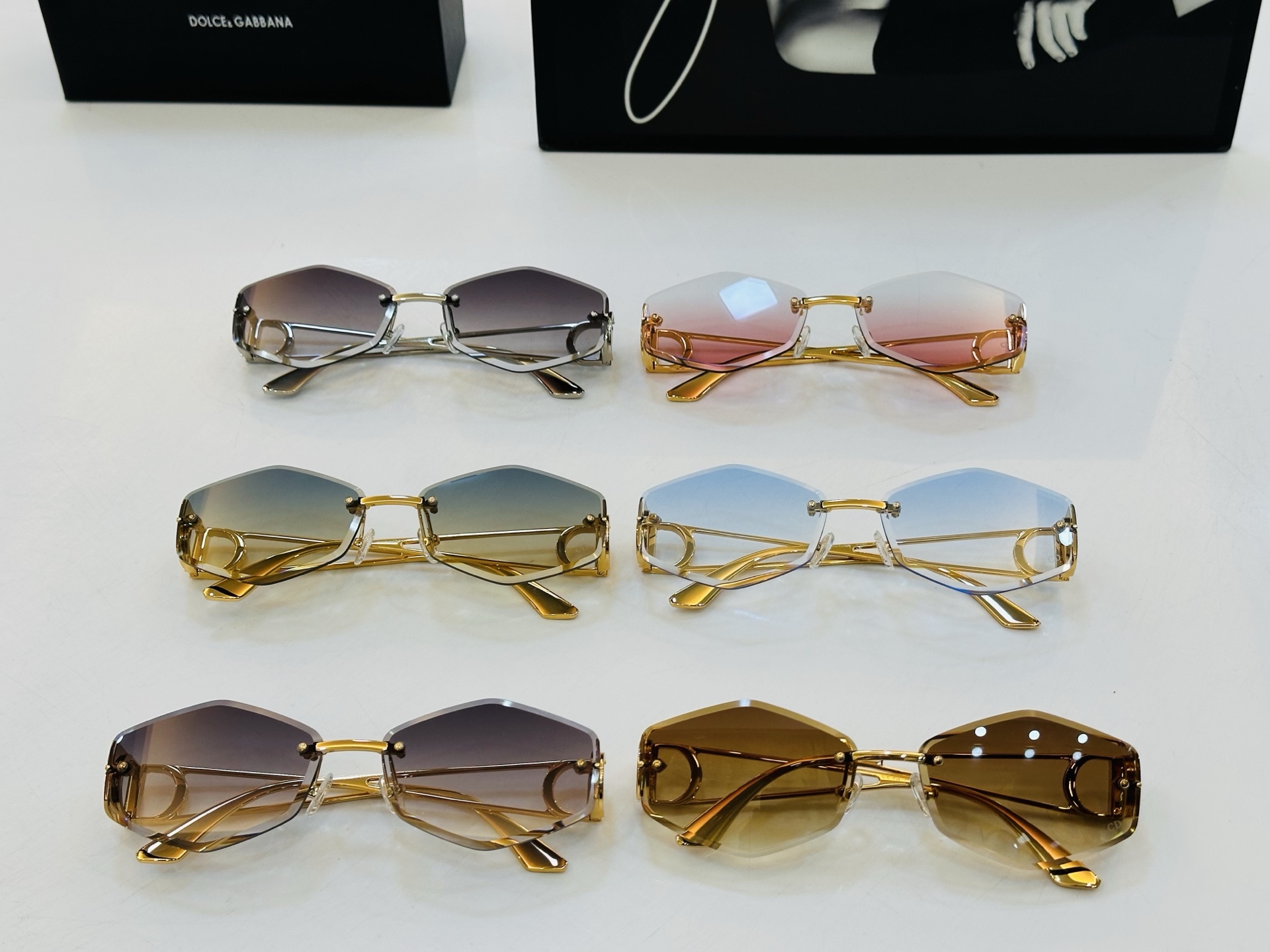 🔻🔻🔻DIO* 迪家 64UCR Size：62口17-138 春夏款墨镜 😎🔆。。搭配镜腿精致 bm官