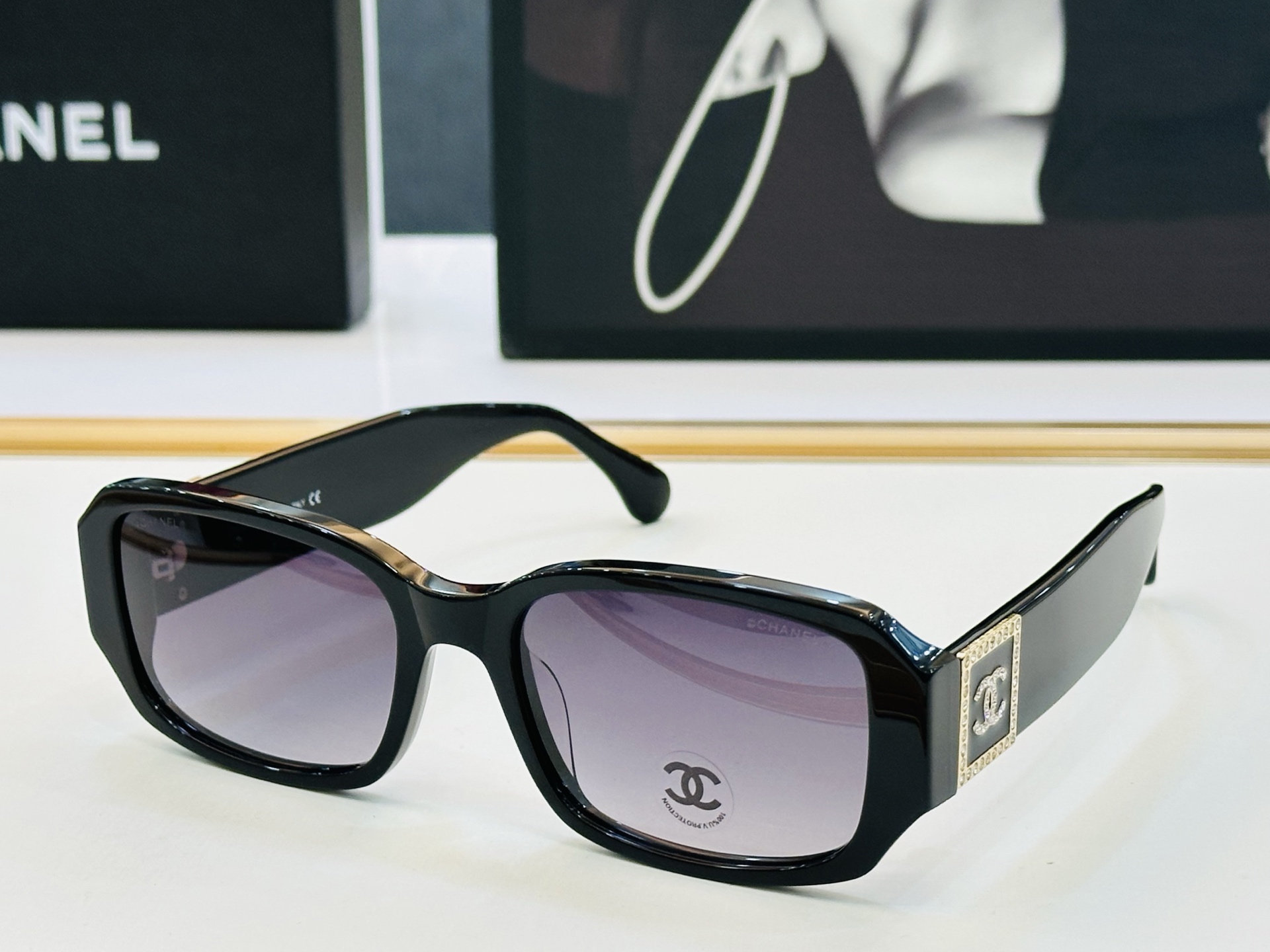 CHANE*香家 CH4366 SIZE：57口19-140 潮流爆款 太阳镜 😍😍高品质 佩戴舒适 F
