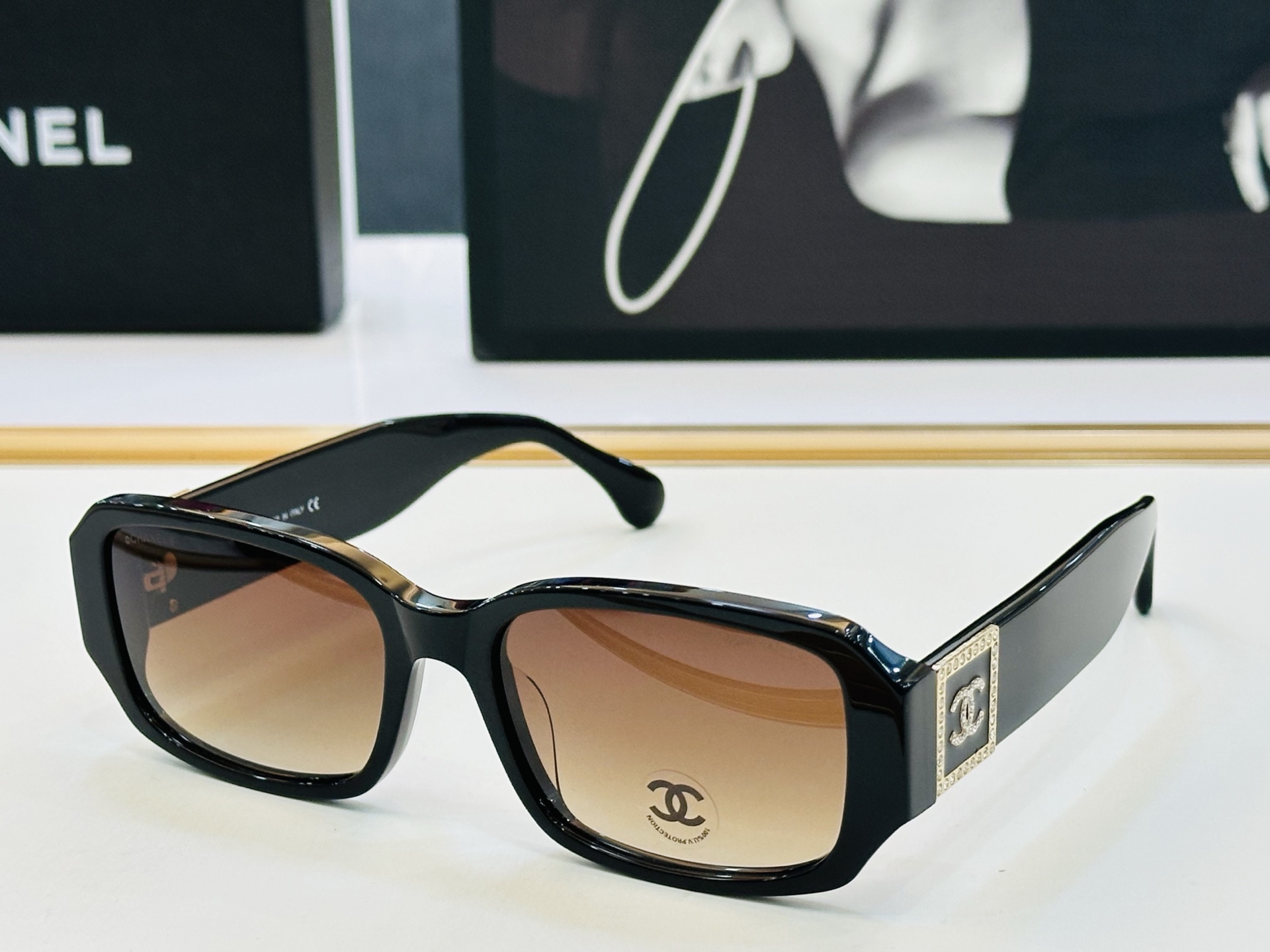 CHANE*香家 CH4366 SIZE：57口19-140 潮流爆款 太阳镜 😍😍高品质 佩戴舒适 F