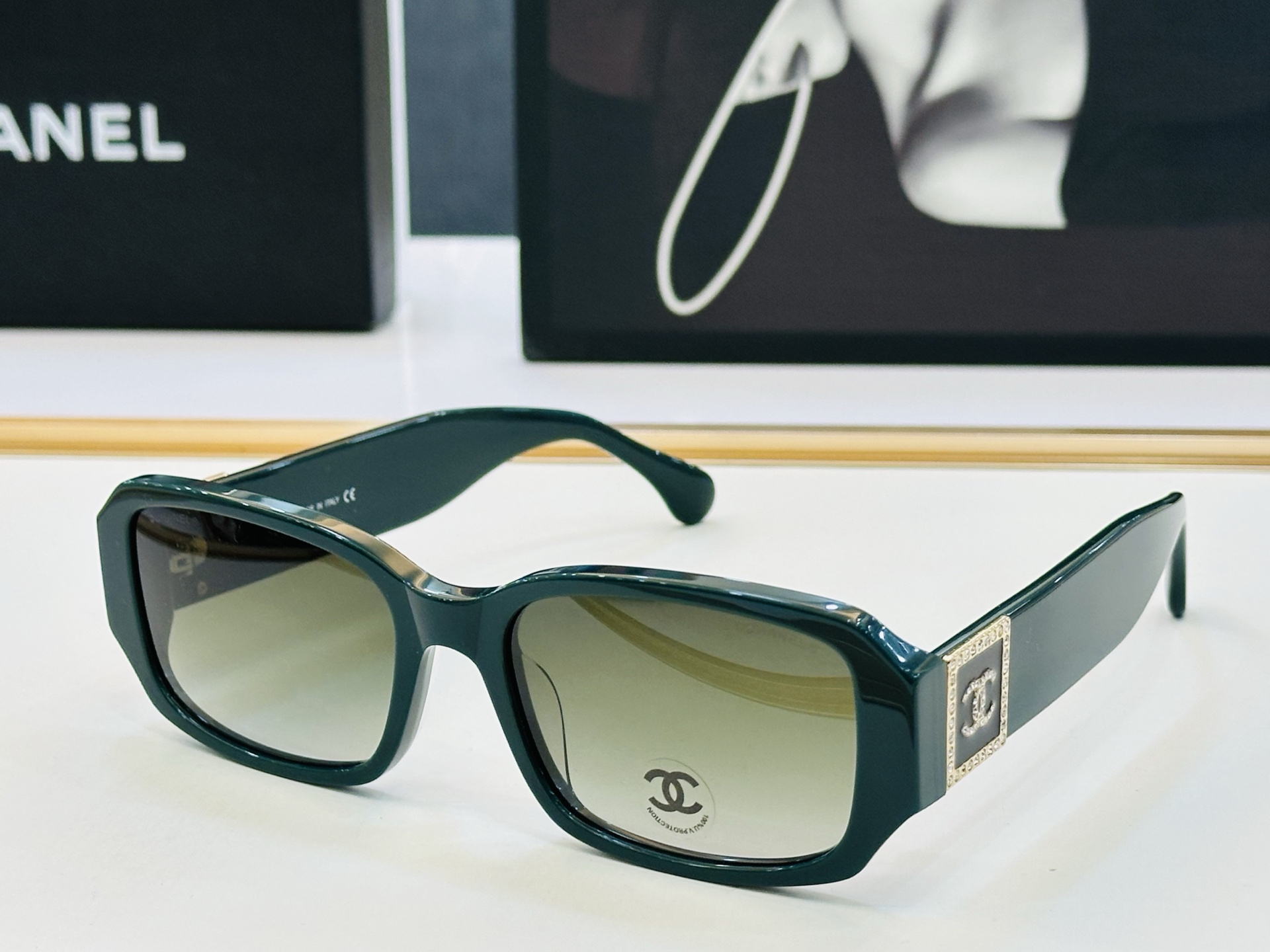 CHANE*香家 CH4366 SIZE：57口19-140 潮流爆款 太阳镜 😍😍高品质 佩戴舒适 F