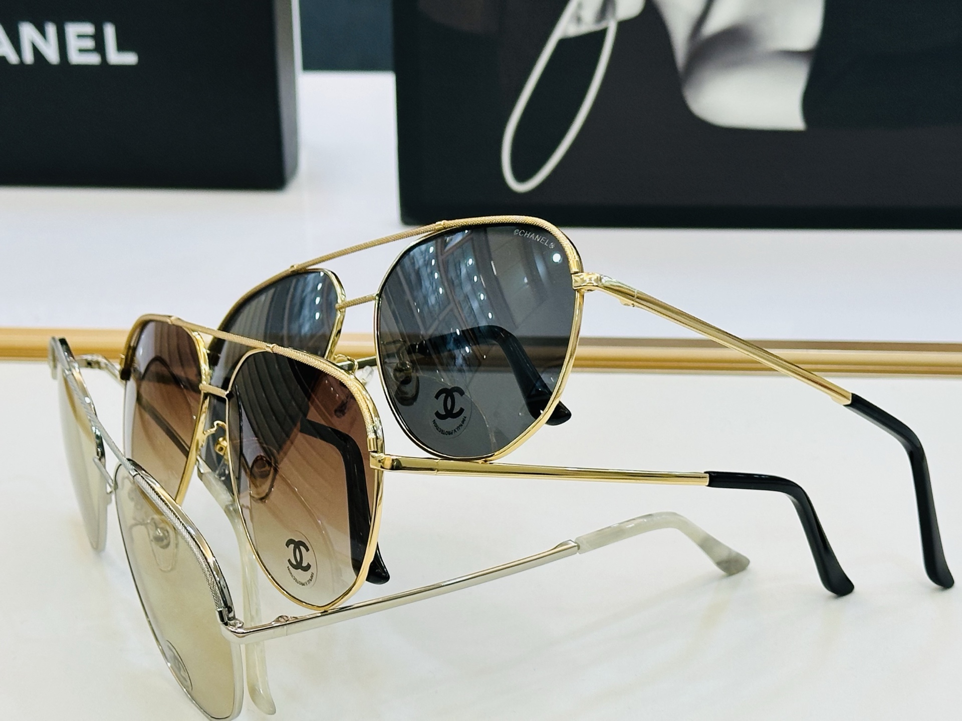 CHANE*香家 CH4129 SIZE：57口18-145 潮流爆款 太阳镜 😍😍高品质 佩戴舒适 F