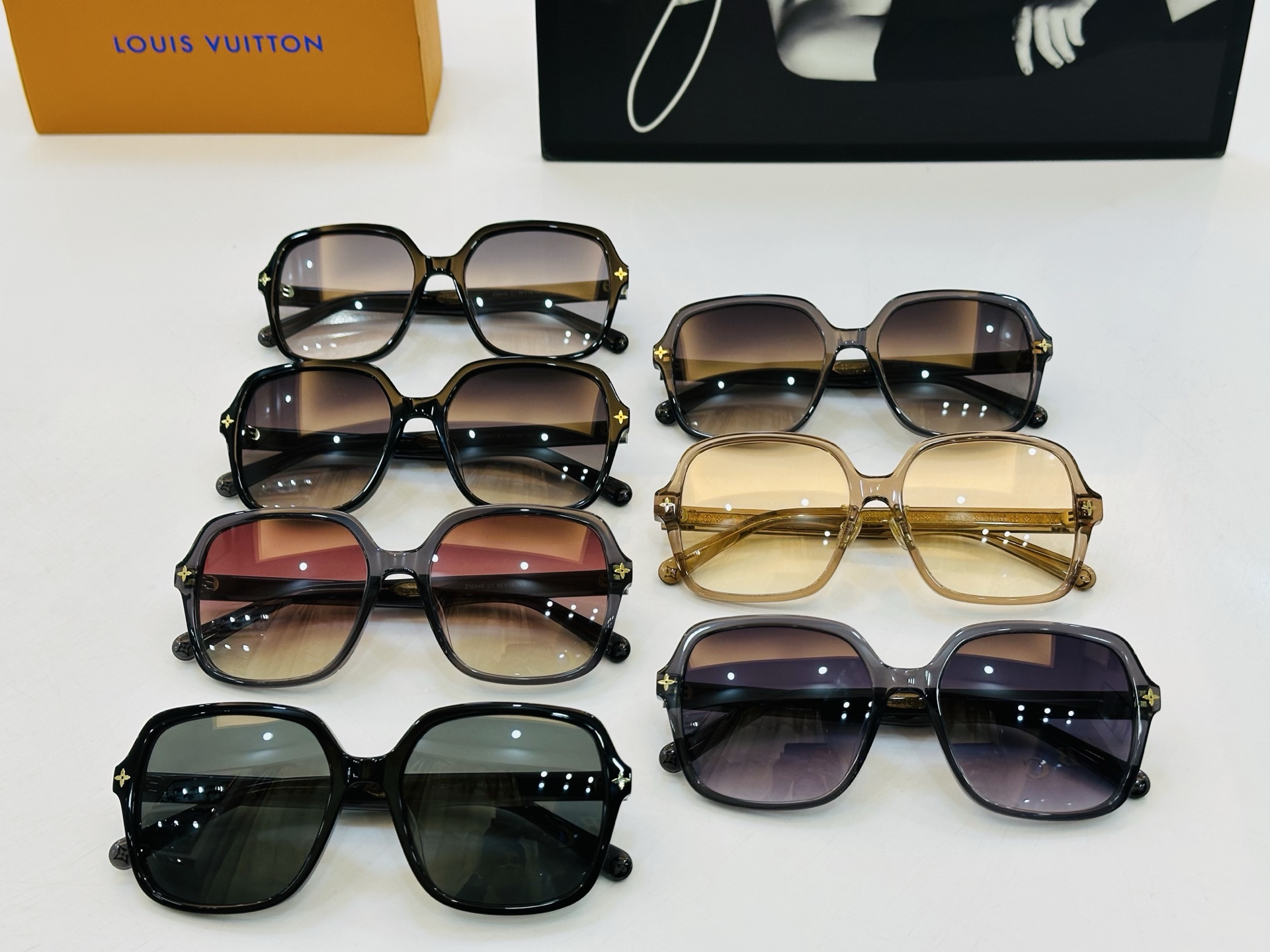 路易家 🎩Z3044E Size：56口16-145 充满活力的 展现独特个性🌟展现大气的你 F高品质 