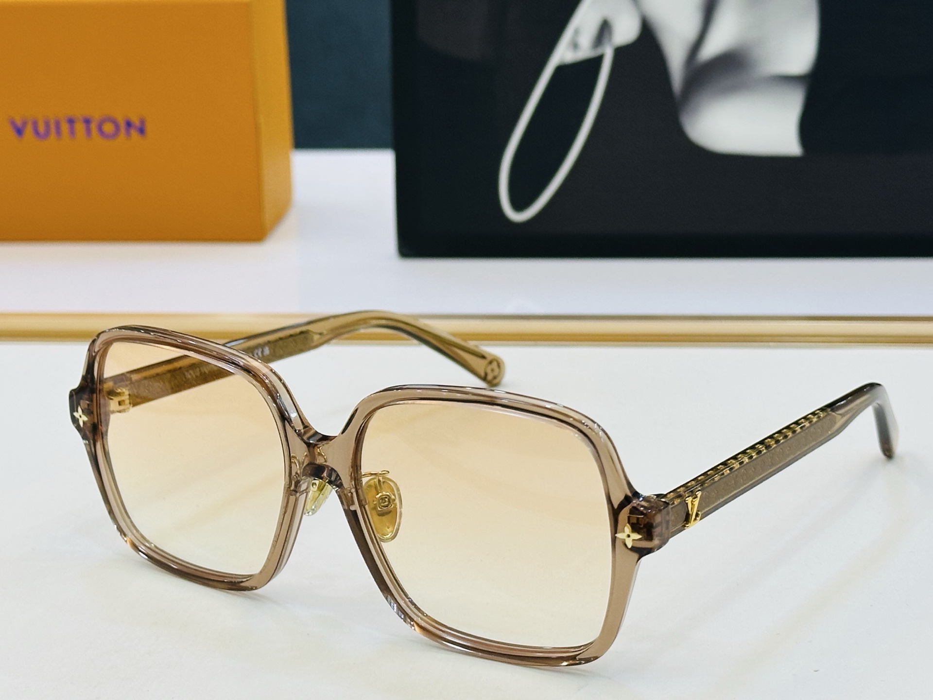 路易家 🎩Z3044E Size：56口16-145 充满活力的 展现独特个性🌟展现大气的你 F高品质 