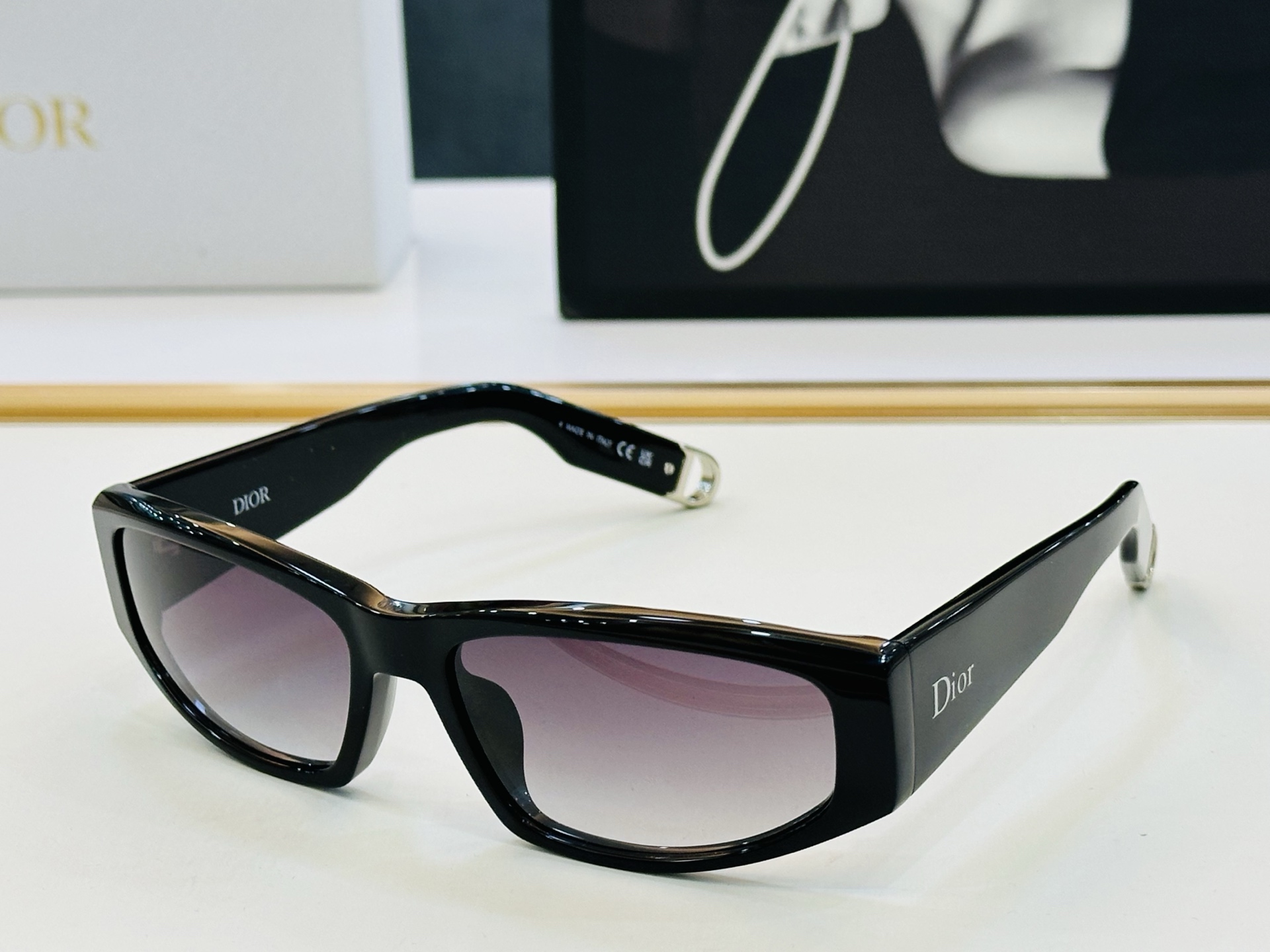 🔻🔻🔻DIO* 迪家 S1I Size：59口17-135 春夏款墨镜 😎🔆 FD搭配镜腿精致 质量上佳