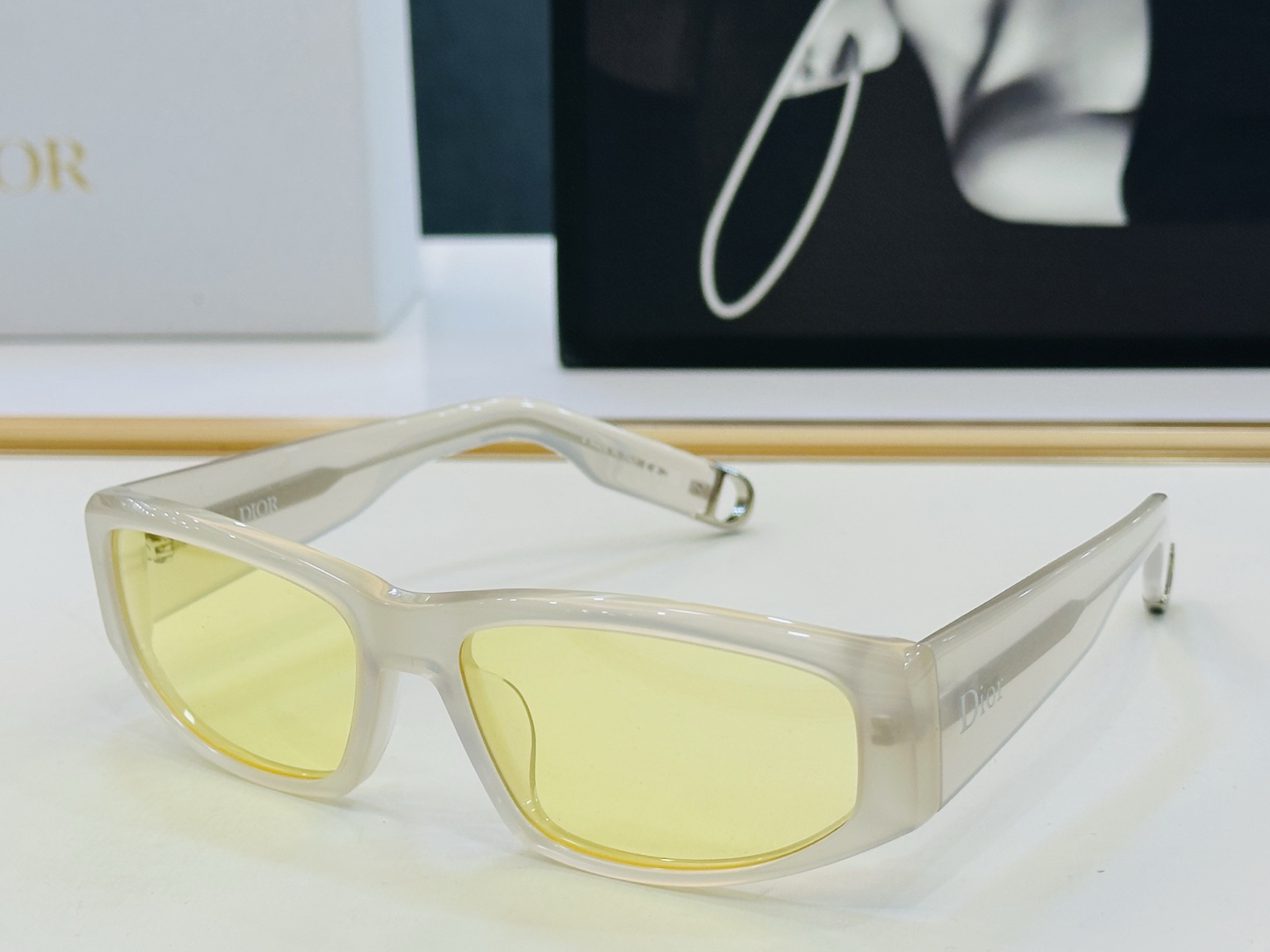 🔻🔻🔻DIO* 迪家 S1I Size：59口17-135 春夏款墨镜 😎🔆 FD搭配镜腿精致 质量上佳