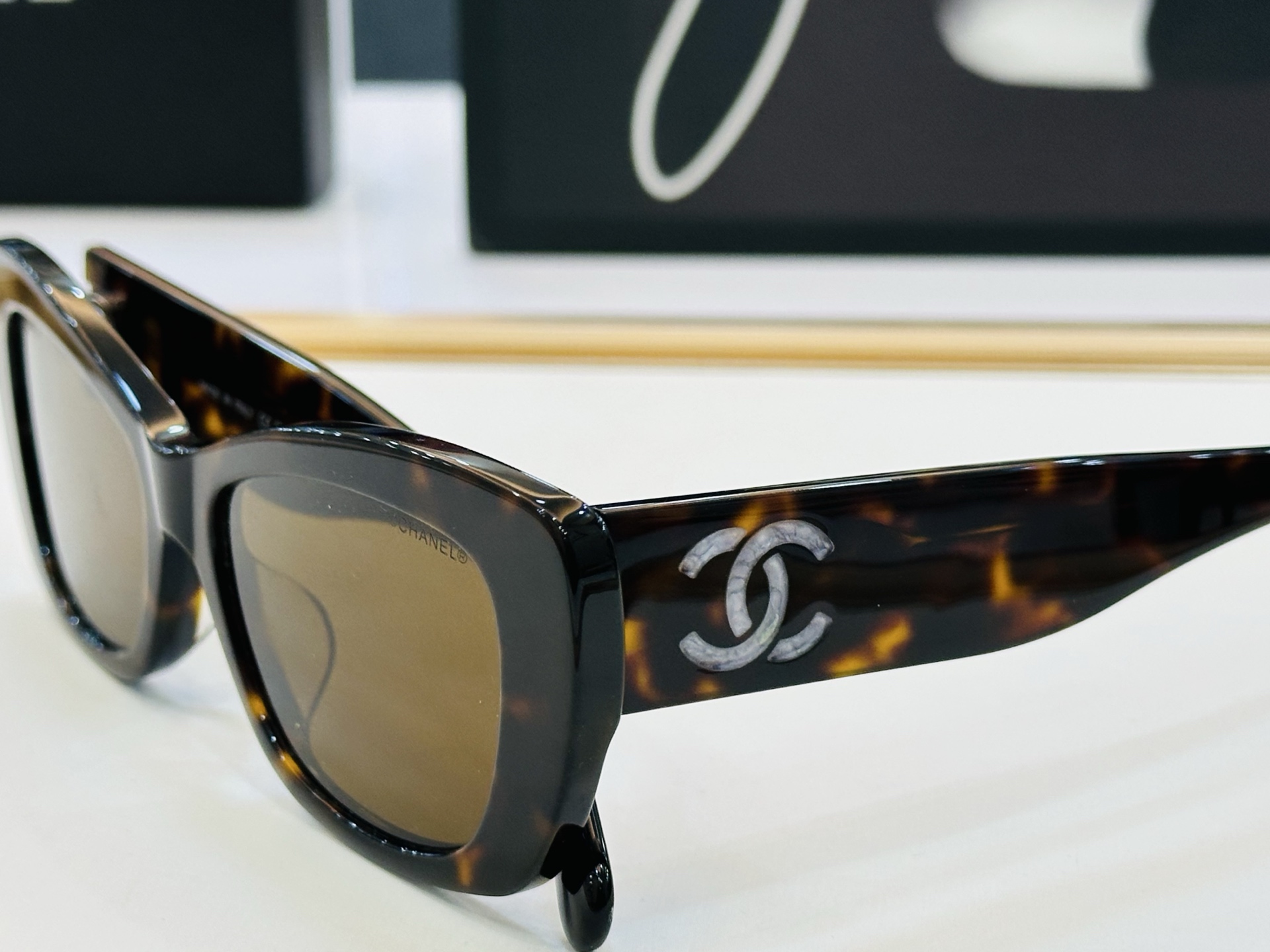 【CHANE*/香家】MODEL:CH9192 Size：54口18-145 独特设计 J适合各种脸型💋