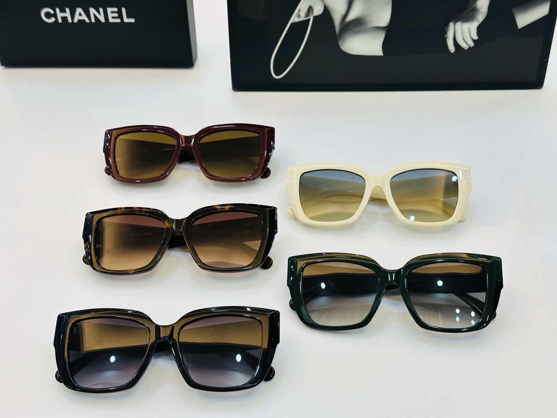 【CHANE*/香家】MODEL:CH9191 Size：54口18-145 独特设计 J适合各种脸型💋