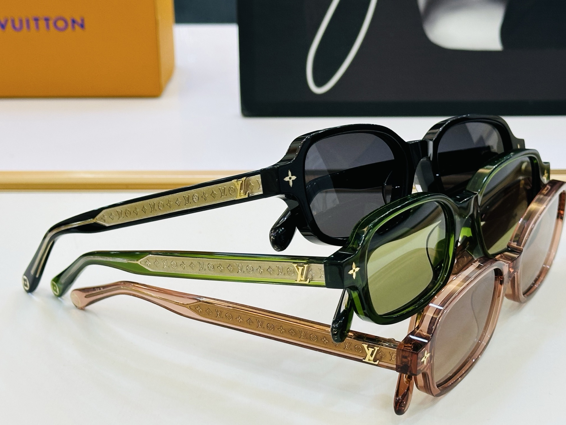 路易家 🎩Z3045W Size：53口18-145 充满活力的 展现独特个性🌟展现大气的你 qj高品质