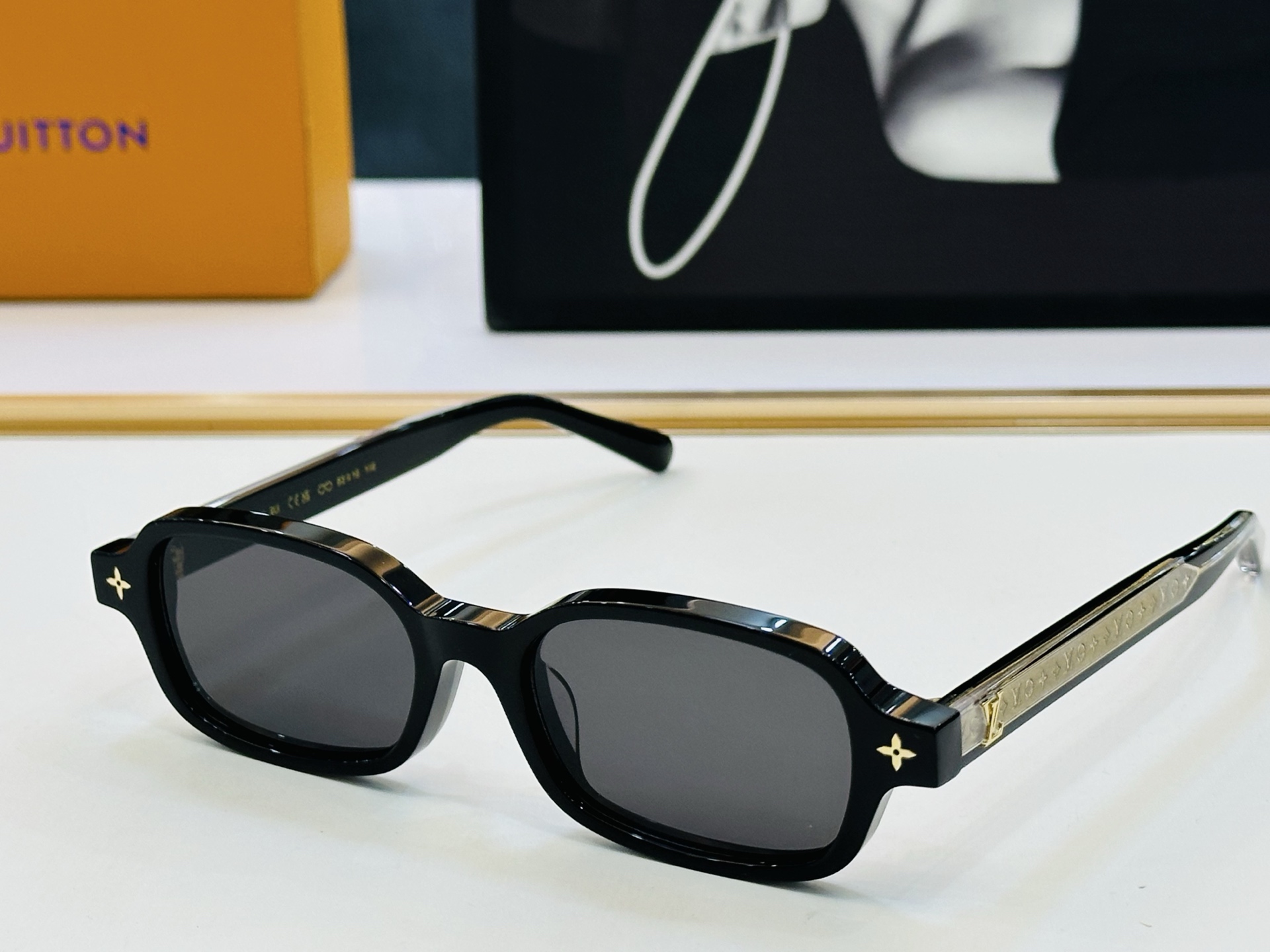 路易家 🎩Z3045W Size：53口18-145 充满活力的 展现独特个性🌟展现大气的你 qj高品质