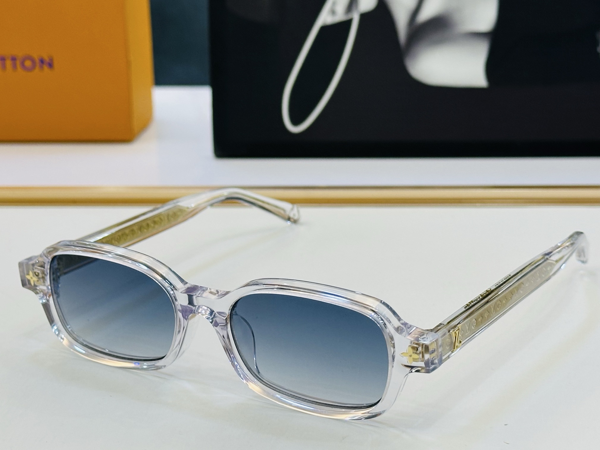 路易家 🎩Z3045W Size：53口18-145 充满活力的 展现独特个性🌟展现大气的你 qj高品质