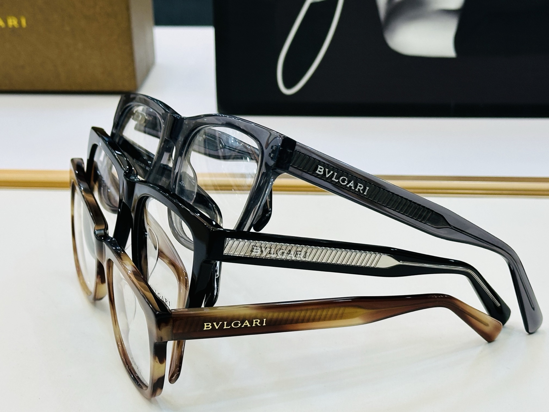 🆕款 官网同售 宝格家 BV40063 👍 Size ：54口20-145 绝对要买😎品质非常完美 L出