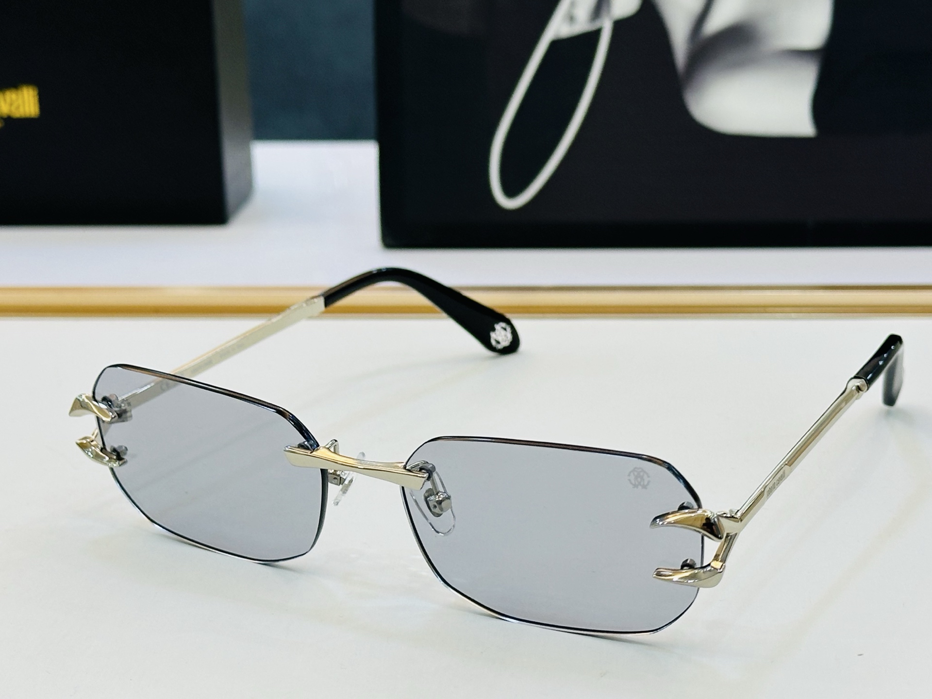 罗伯特家 SRC148 Size：59口17-145 呲牙][呲牙]进口材料 logo 全新的感觉 给你