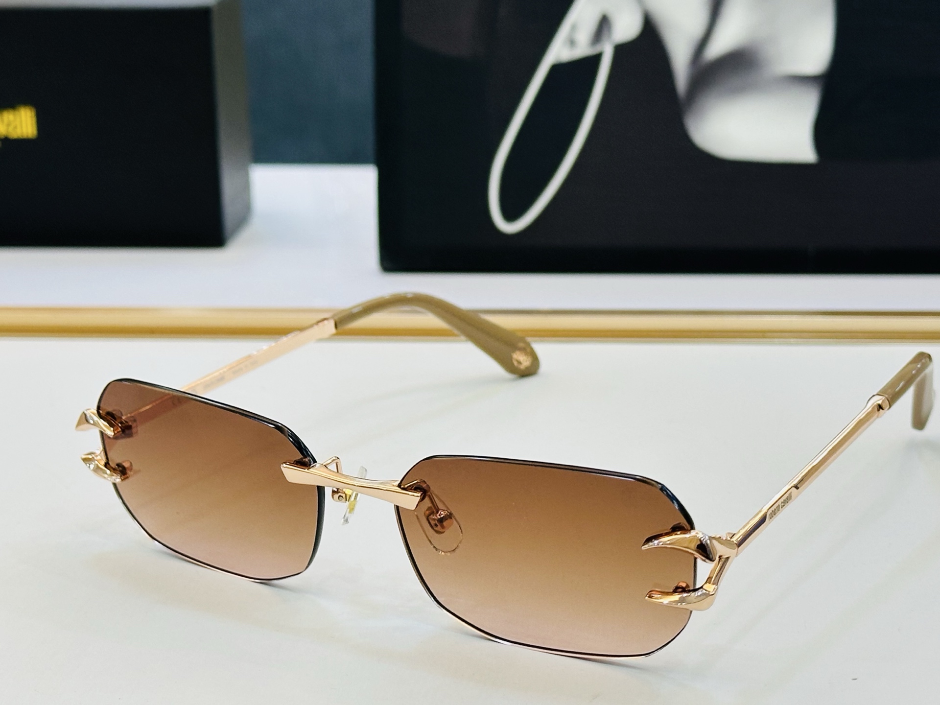 罗伯特家 SRC148 Size：59口17-145 呲牙][呲牙]进口材料 logo 全新的感觉 给你