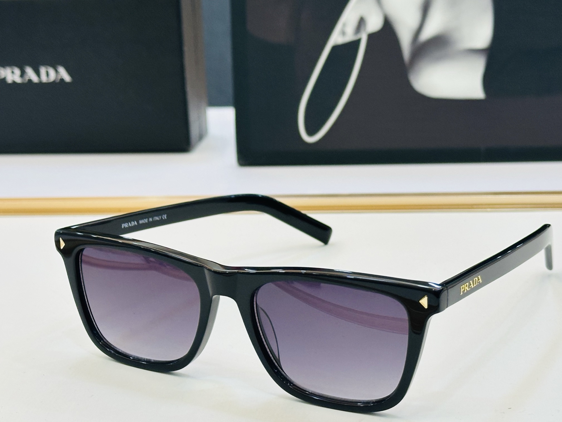 🔺PRAD*🔻普家 PR B18V Size：54口18-145 眼镜系列堪称精湛制作 彰显独特个 L最