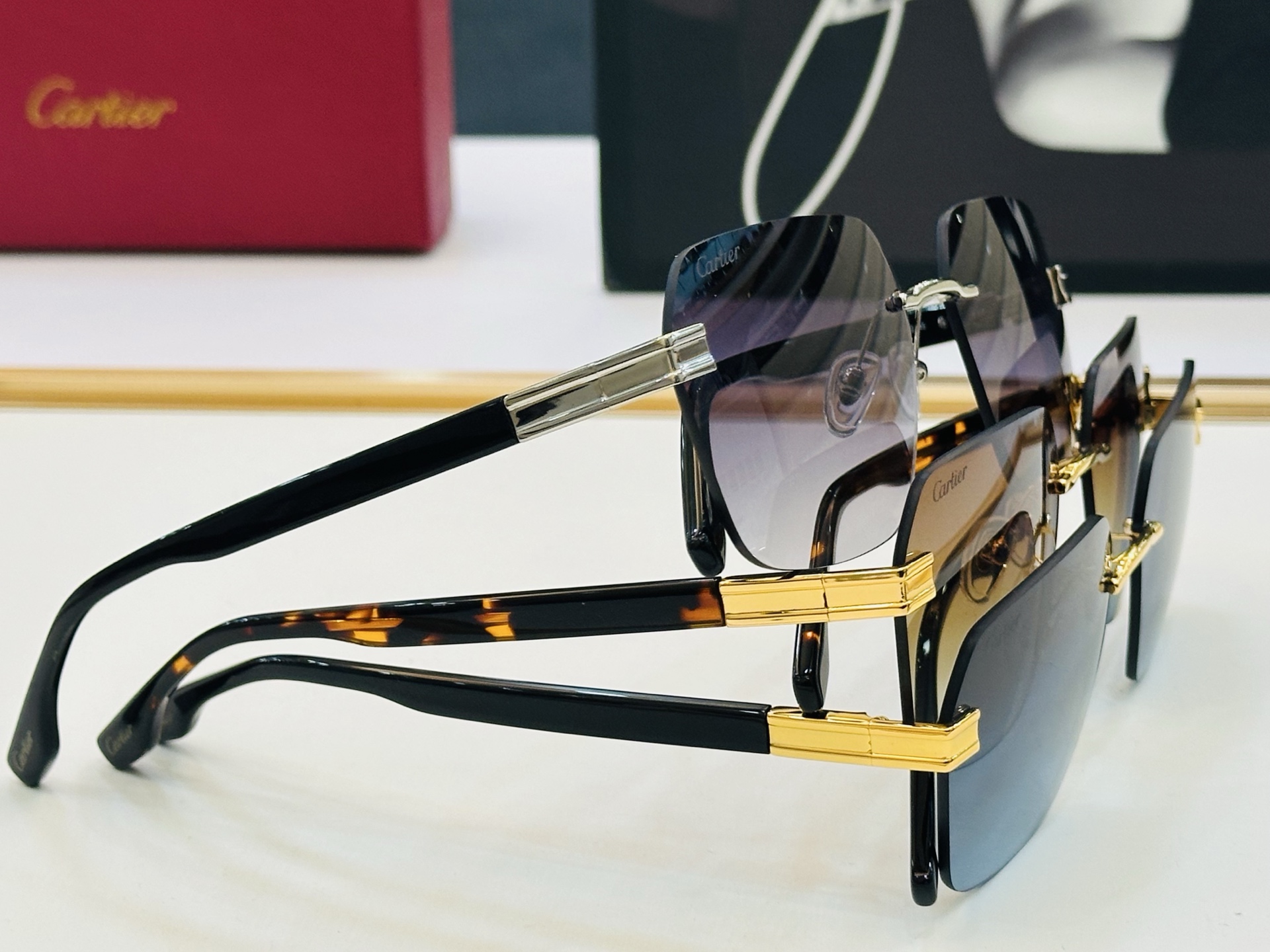 新款 Cartier 卡家 MODEL: CT0621S Size：54口18-145 高品质 品牌标志