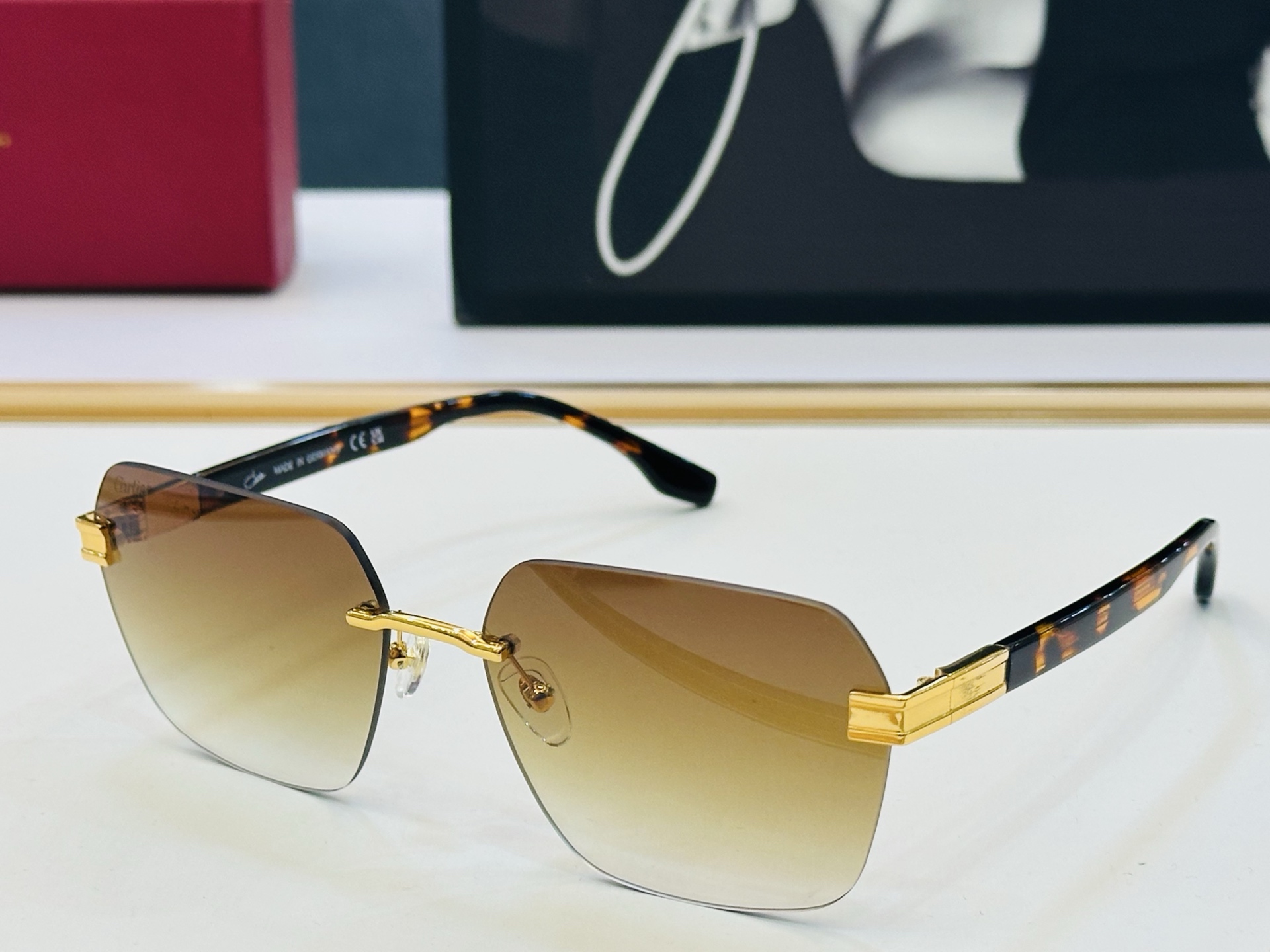 新款 Cartier 卡家 MODEL: CT0621S Size：54口18-145 高品质 品牌标志