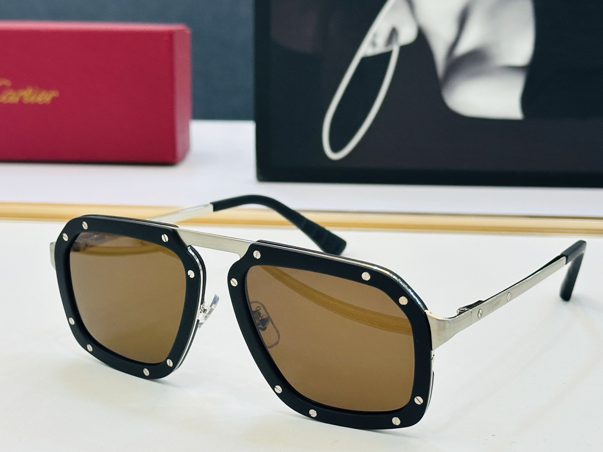 新款 Cartier 卡家 MODEL: CT0573S Size：55口20-145 高品质 品牌标志