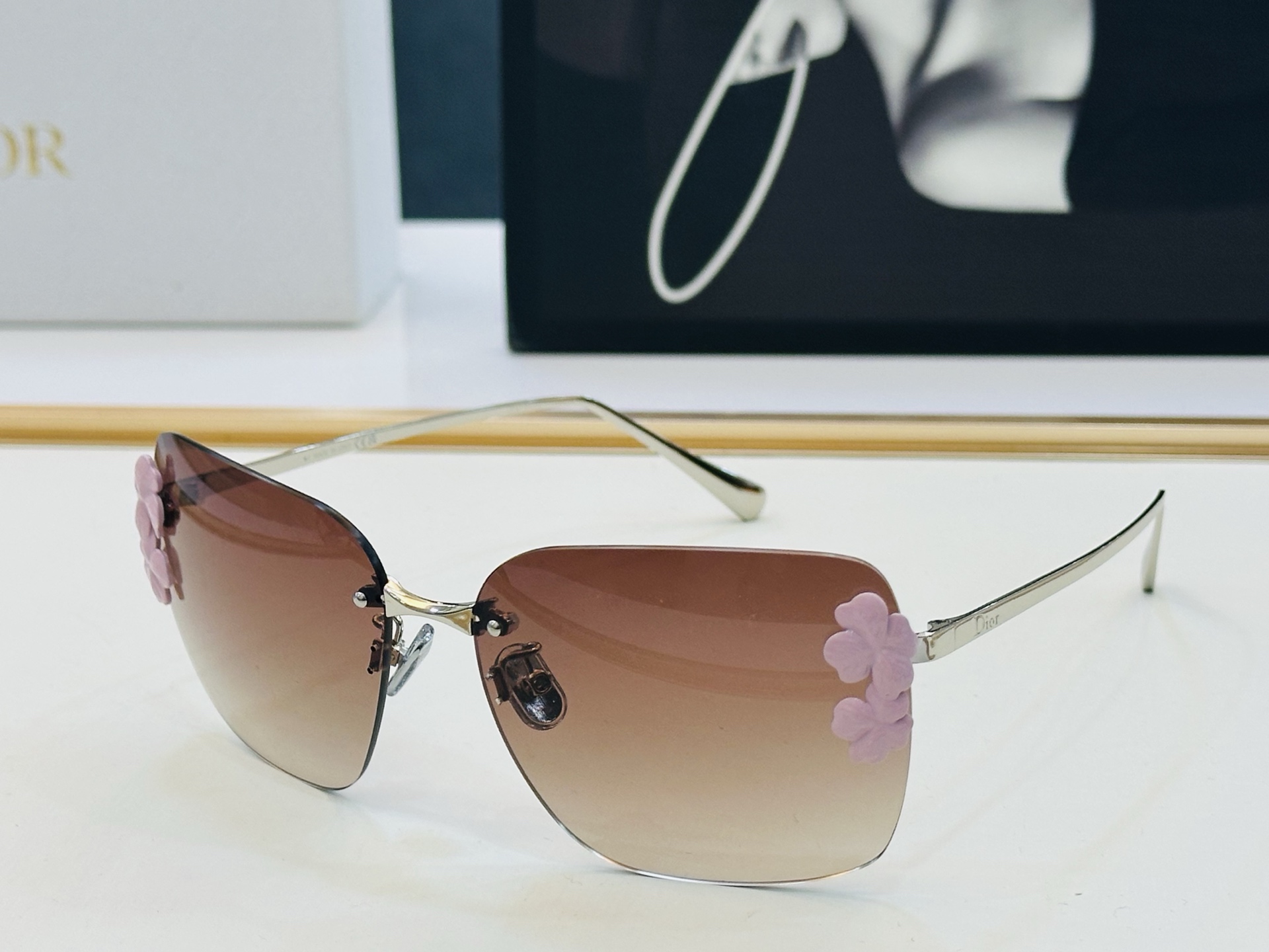 🔻🔻🔻DIO* 迪家 S2U Size：62口16-135 春夏款墨镜 😎🔆 F搭配镜腿精致 质量上佳