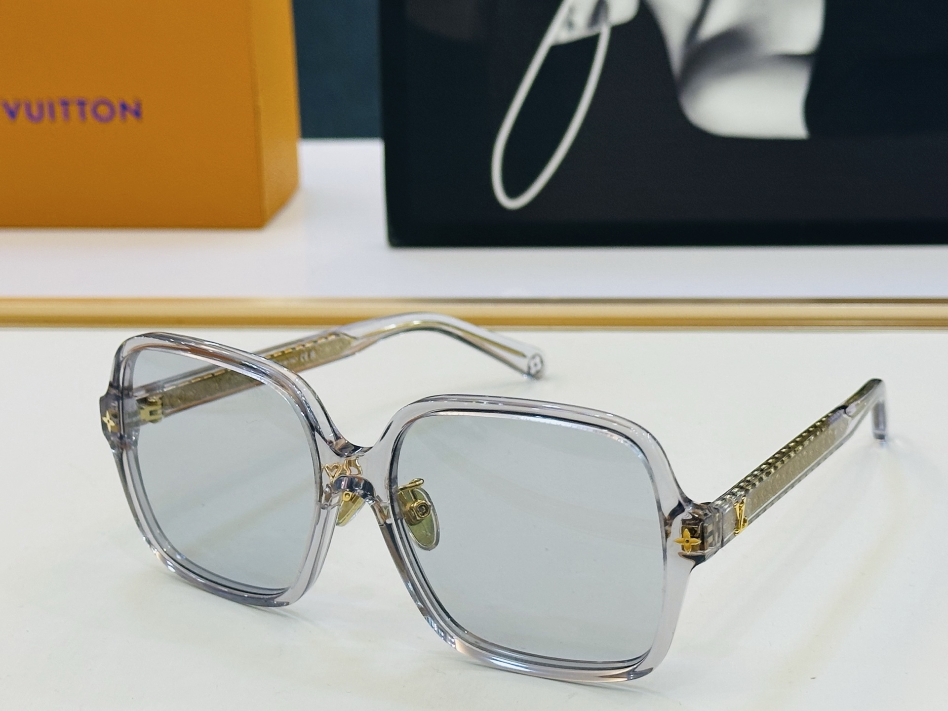 路易家 🎩Z3044E Size：56口16-145 充满活力的 展现独特个性🌟展现大气的你 F高品质 