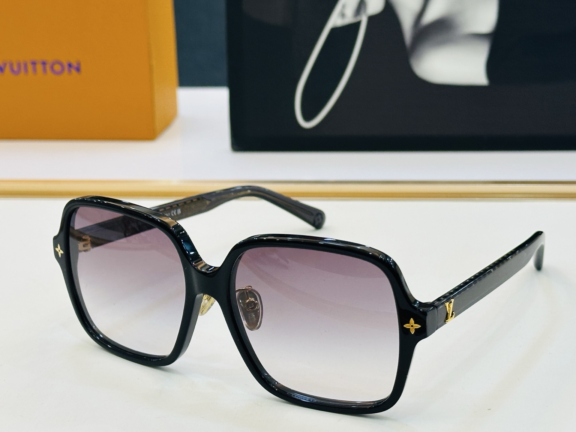 路易家 🎩Z3044E Size：56口16-145 充满活力的 展现独特个性🌟展现大气的你 F高品质 