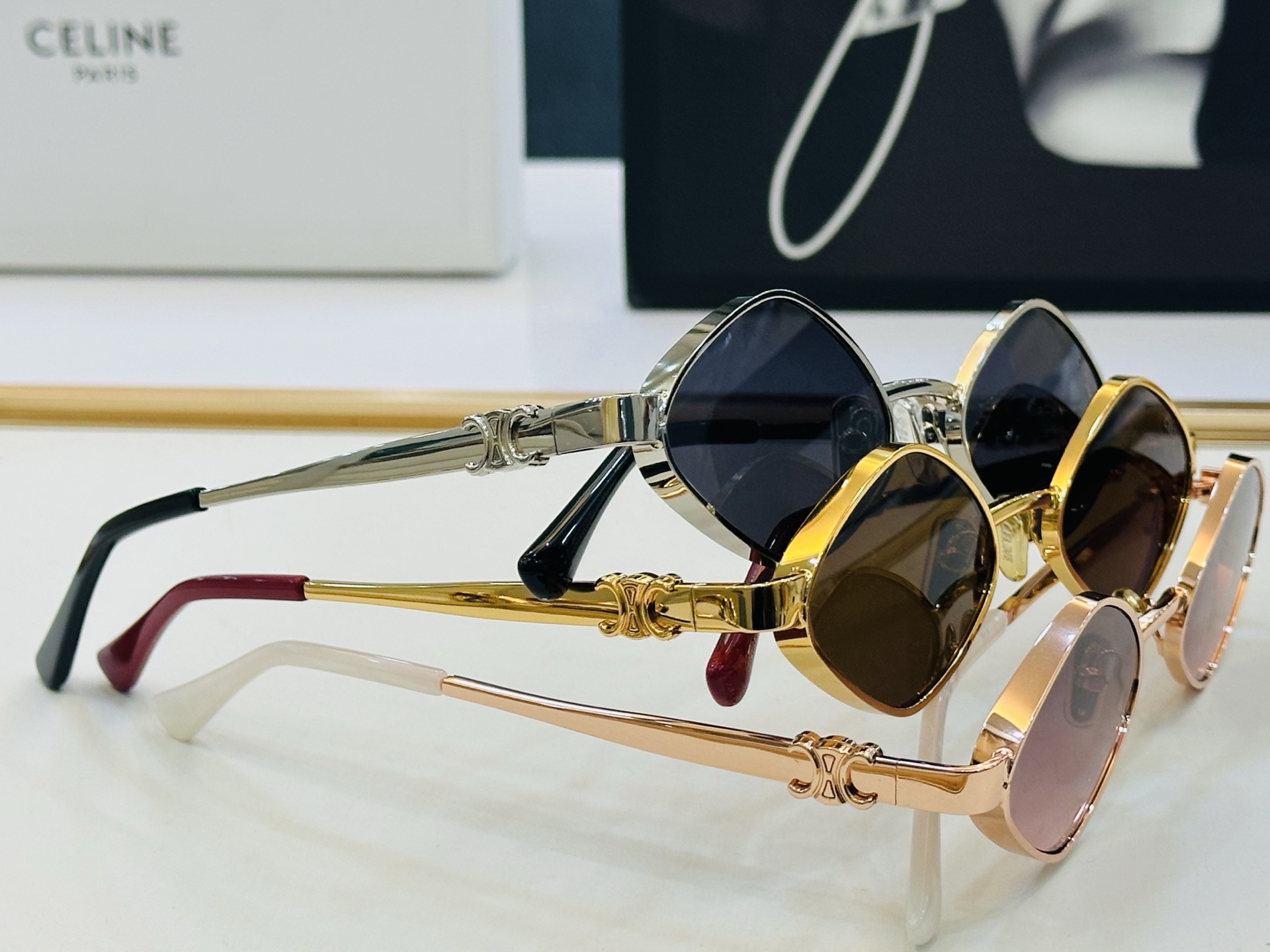 【CELINE】赛琳 CL42145U Size：51口20-143 一直热销的款式 欧美风 光泽度好 